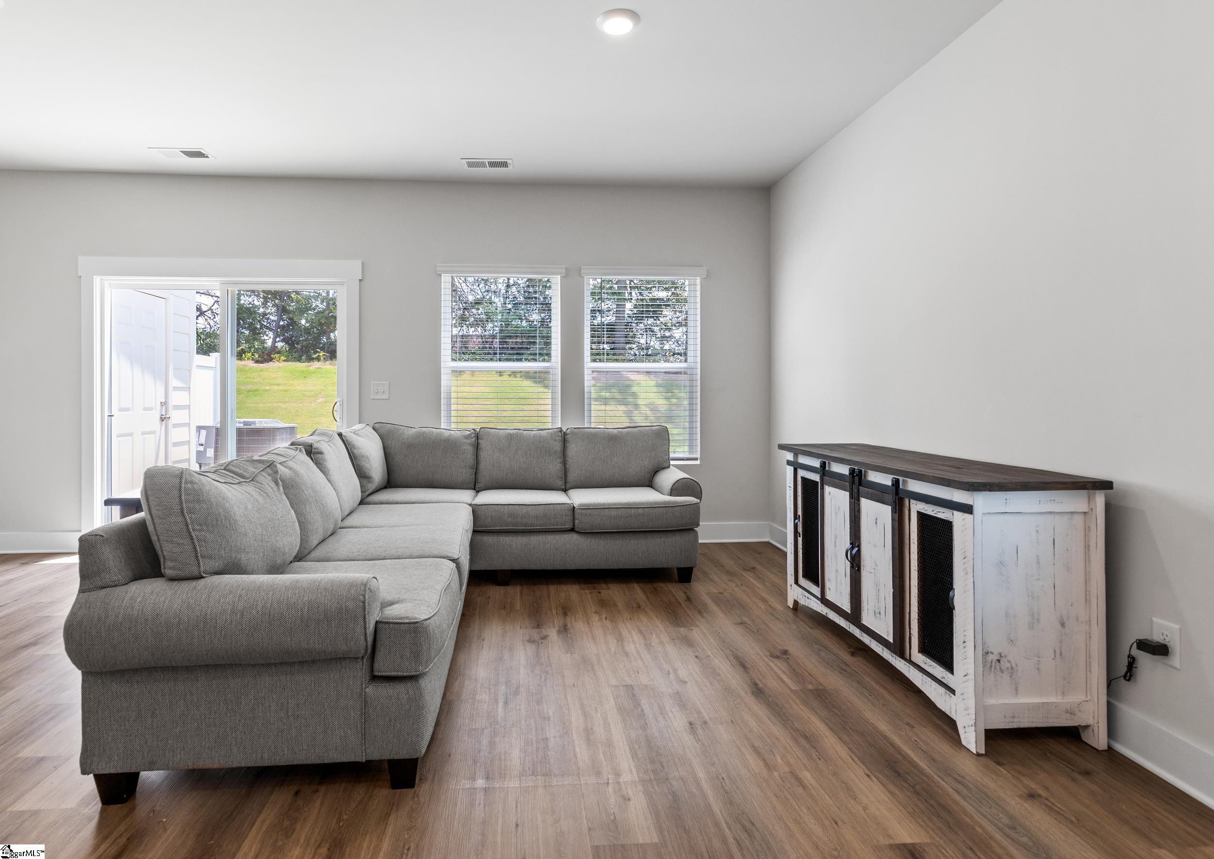 947 Yarn Way Greer, SC 29651