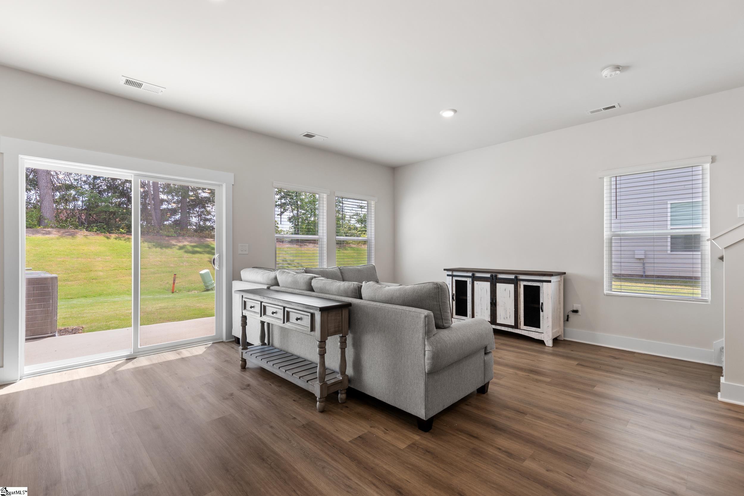 947 Yarn Way Greer, SC 29651