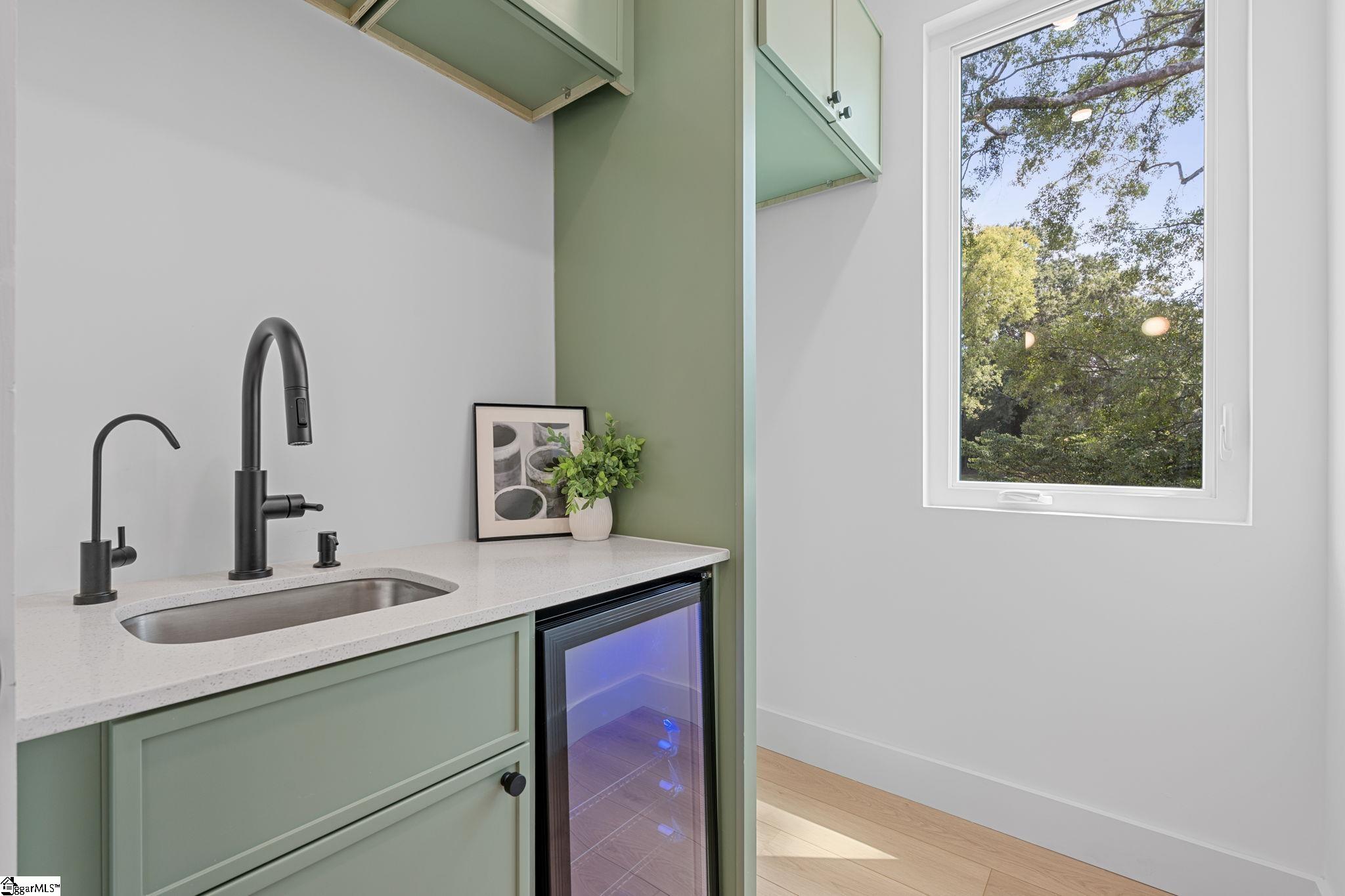 102 Frank Street Greenville, SC 29601