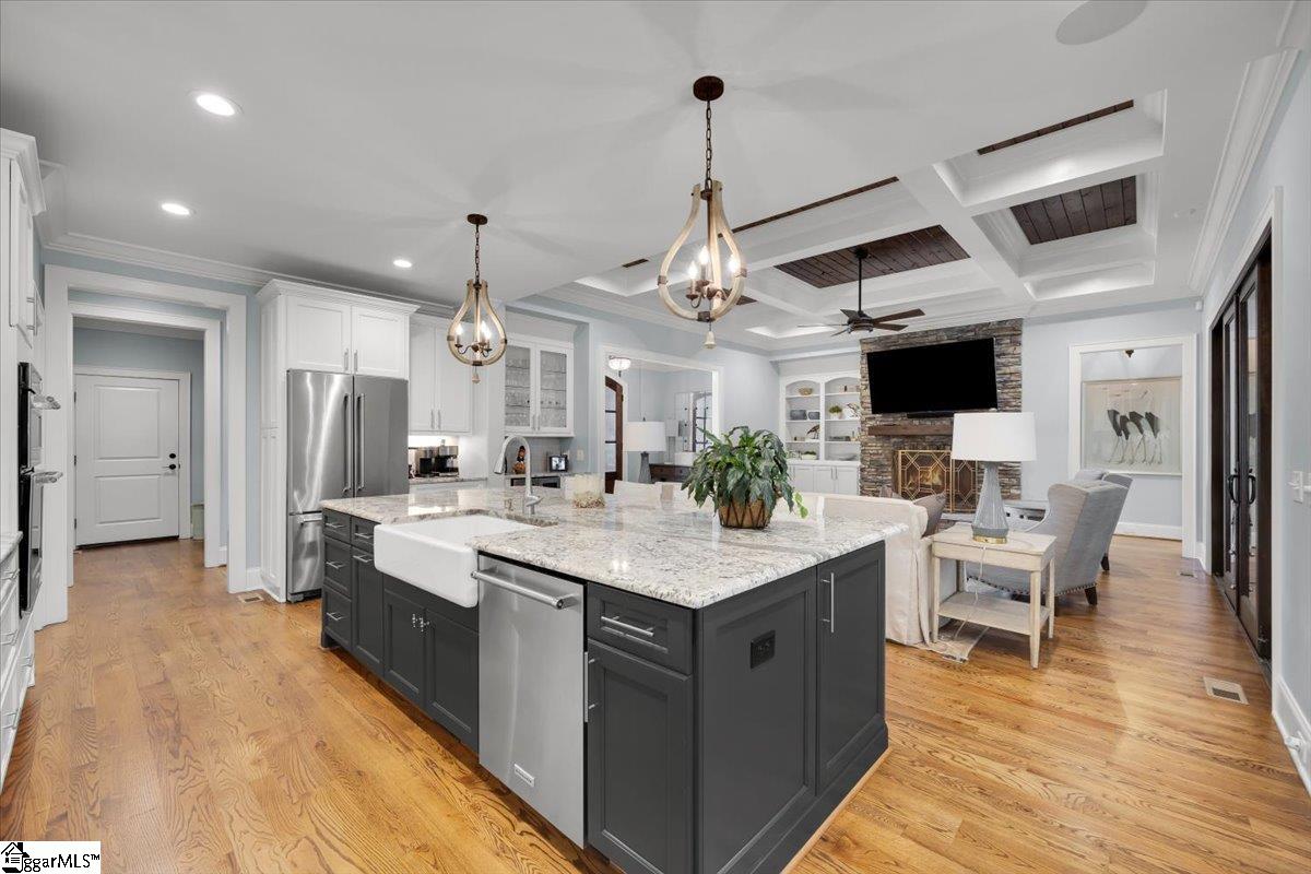 106 Chestnut Pond Lane Simpsonville, SC 29681
