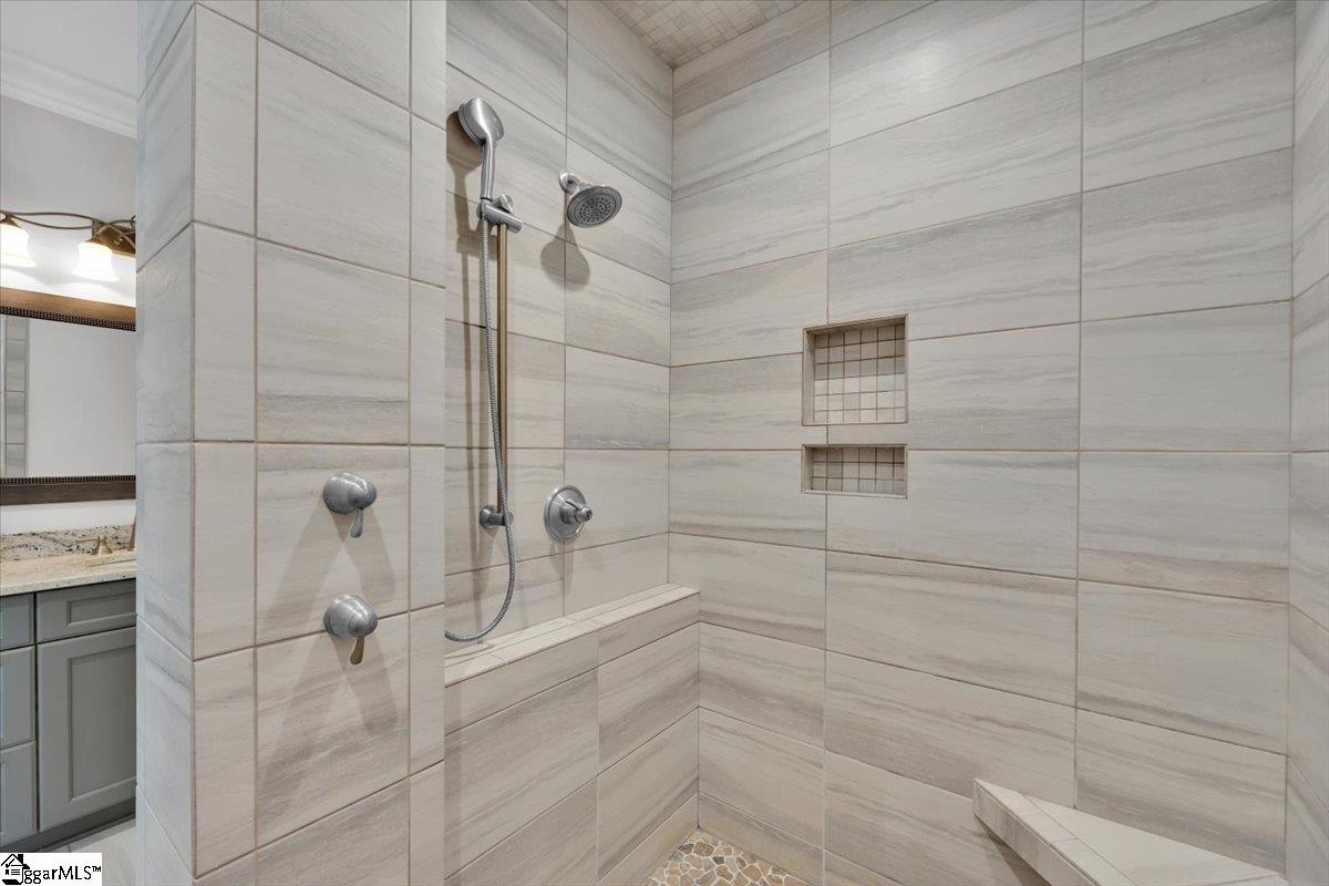 106 Chestnut Pond Lane Simpsonville, SC 29681