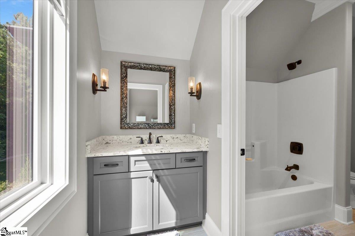 106 Chestnut Pond Lane Simpsonville, SC 29681
