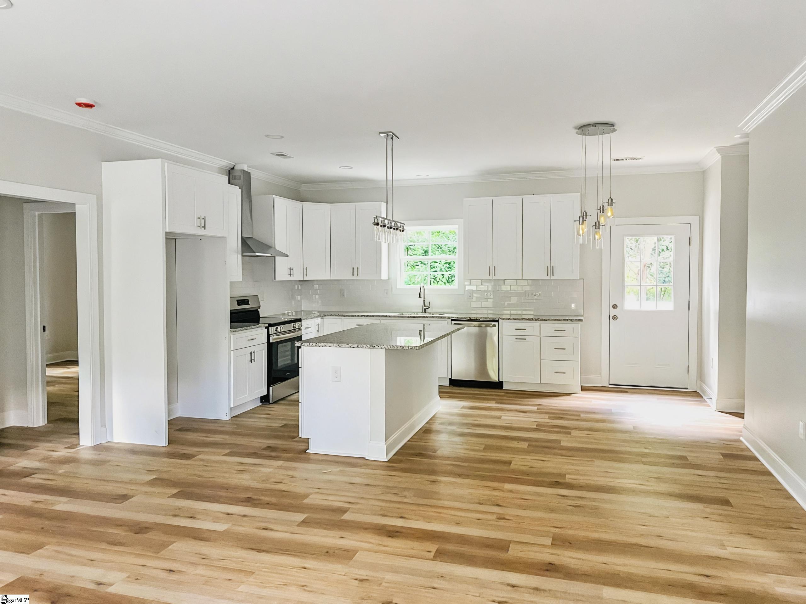 109 Piedmont Park Road Greenville, SC 29609