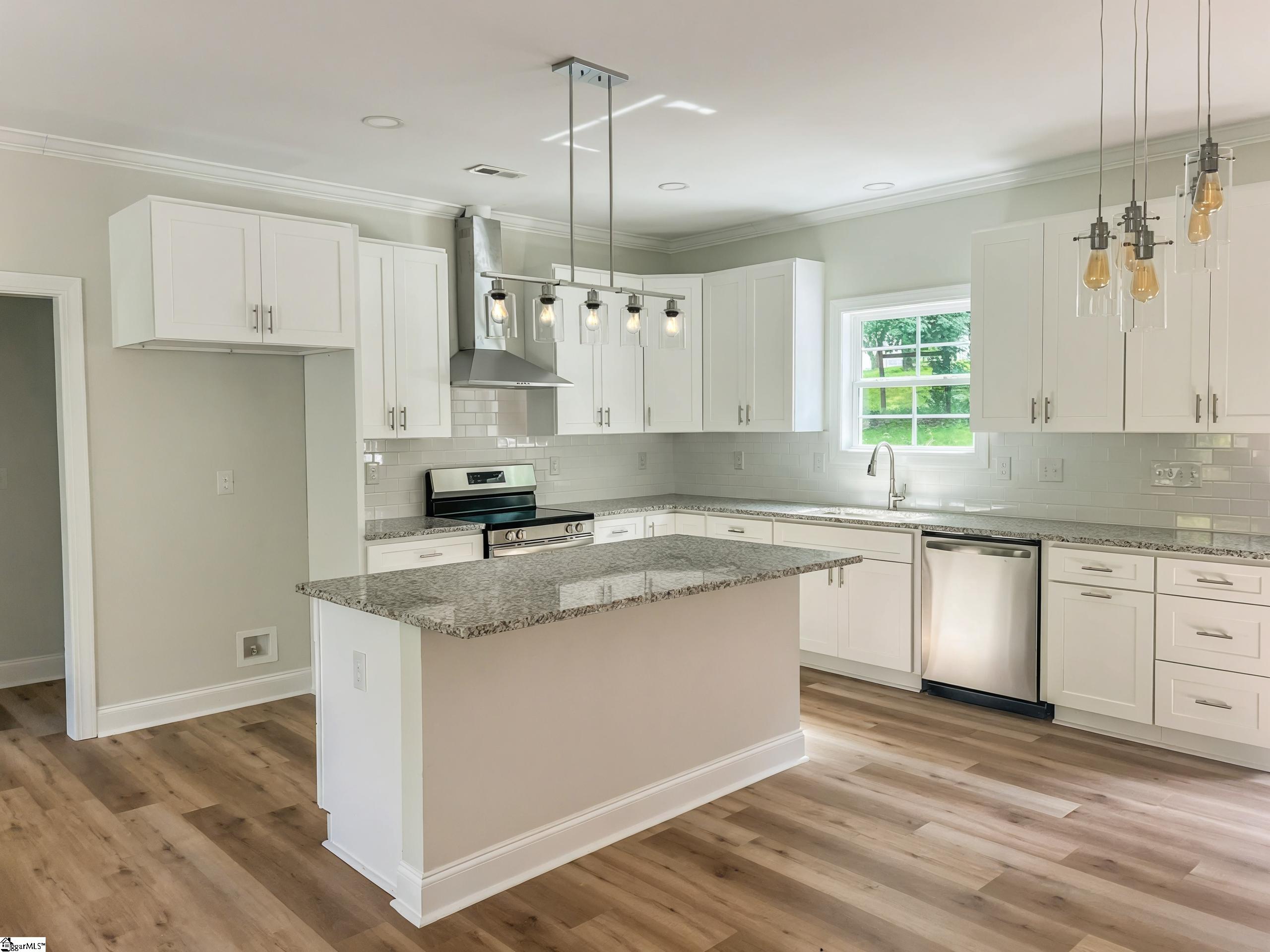 109 Piedmont Park Road Greenville, SC 29609