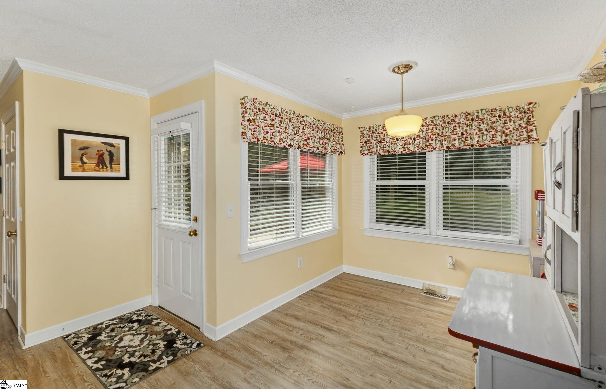 206 Killarney Way Easley, SC 29642