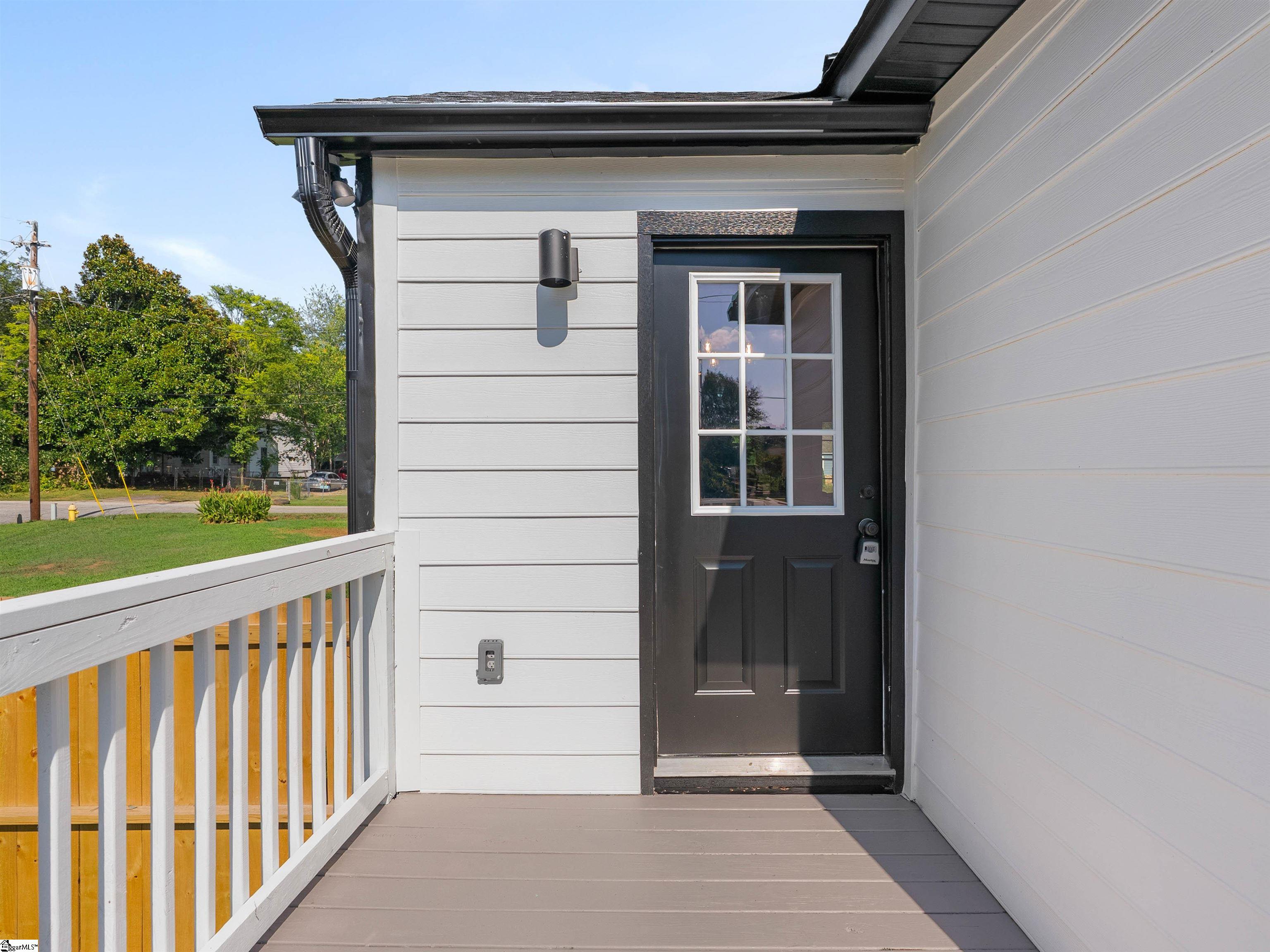 5 Spruce Street Greenville, SC 29611