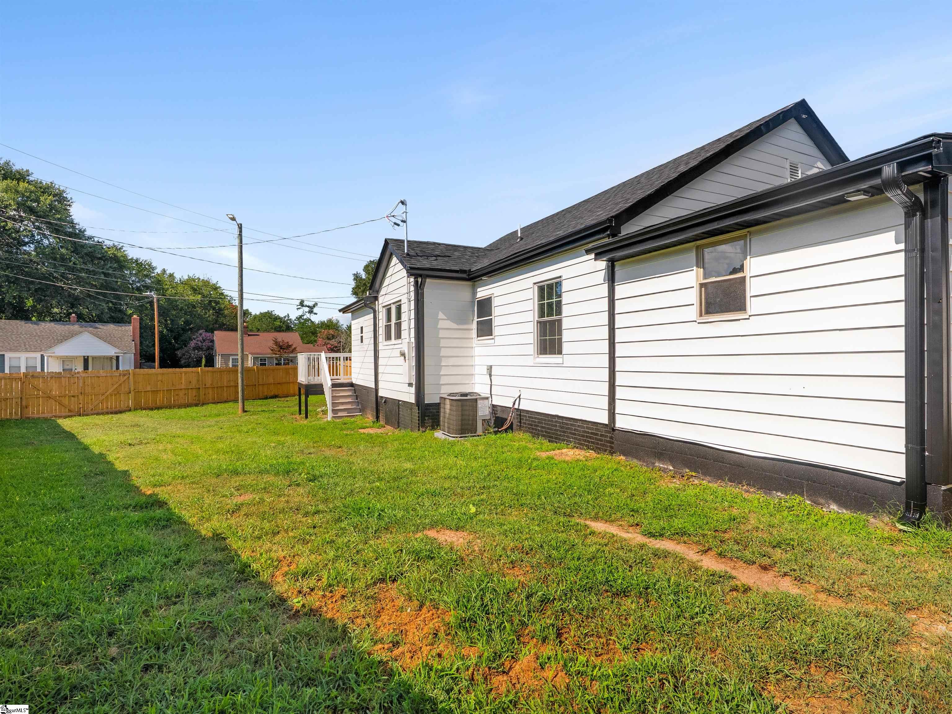 5 Spruce Street Greenville, SC 29611