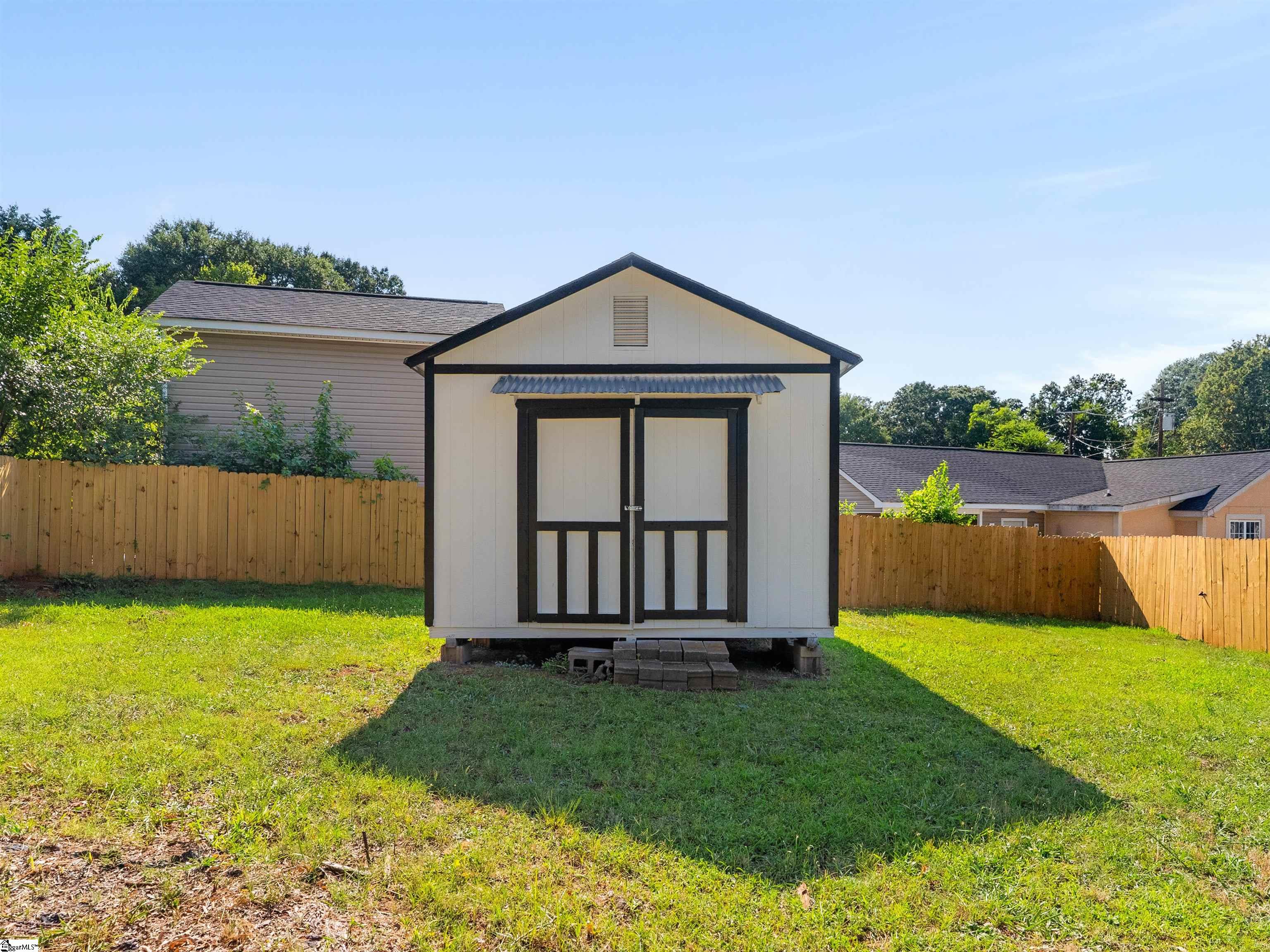 5 Spruce Street Greenville, SC 29611