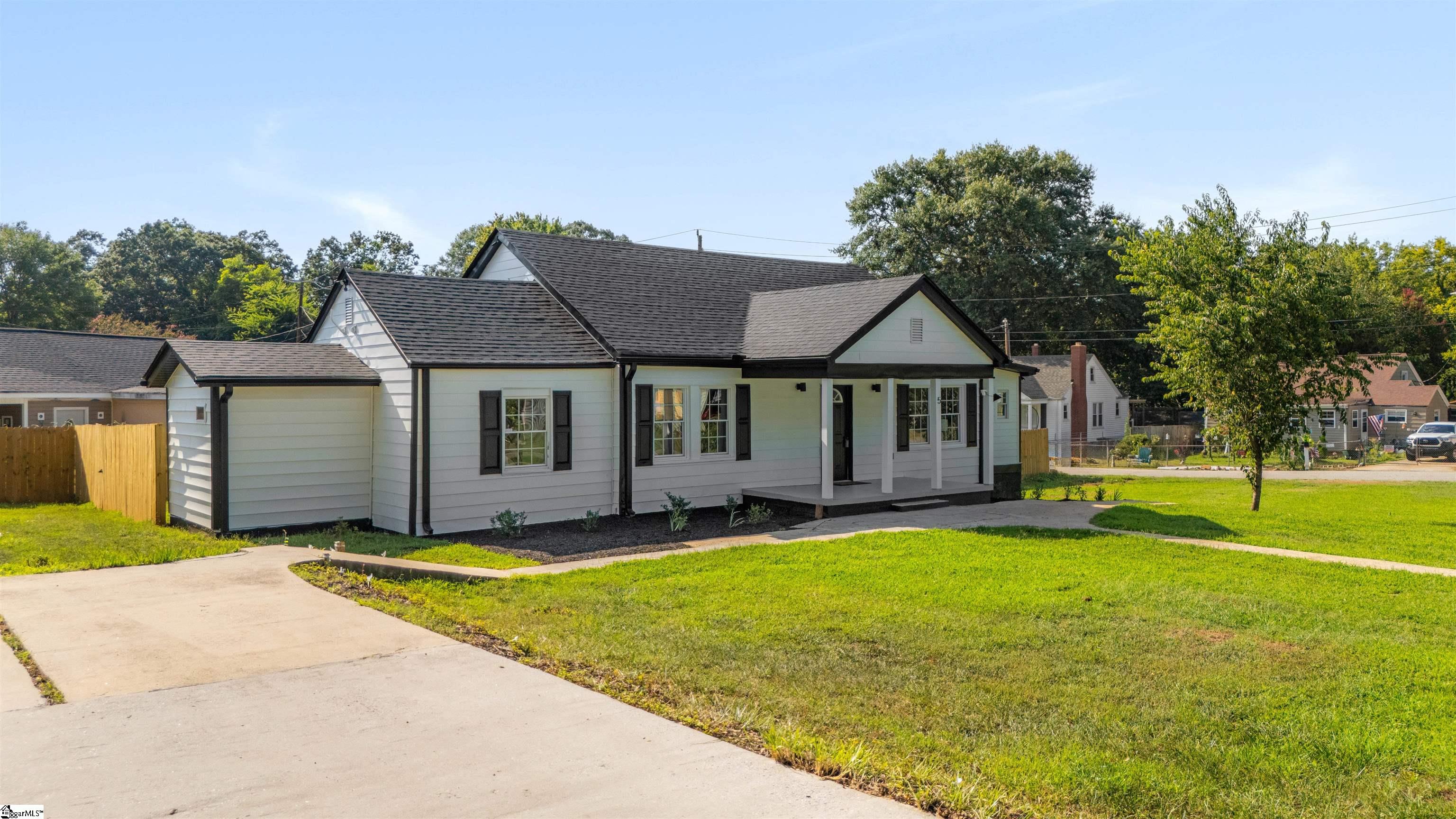 5 Spruce Street Greenville, SC 29611