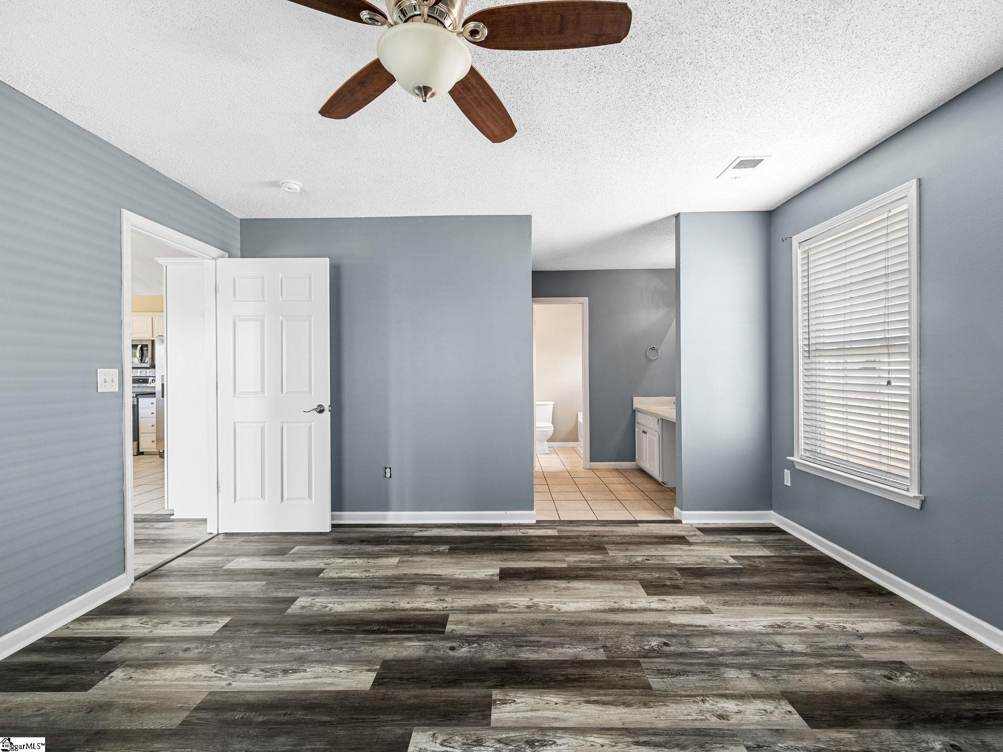 461 Candleglow Drive Boiling Springs, SC 29316