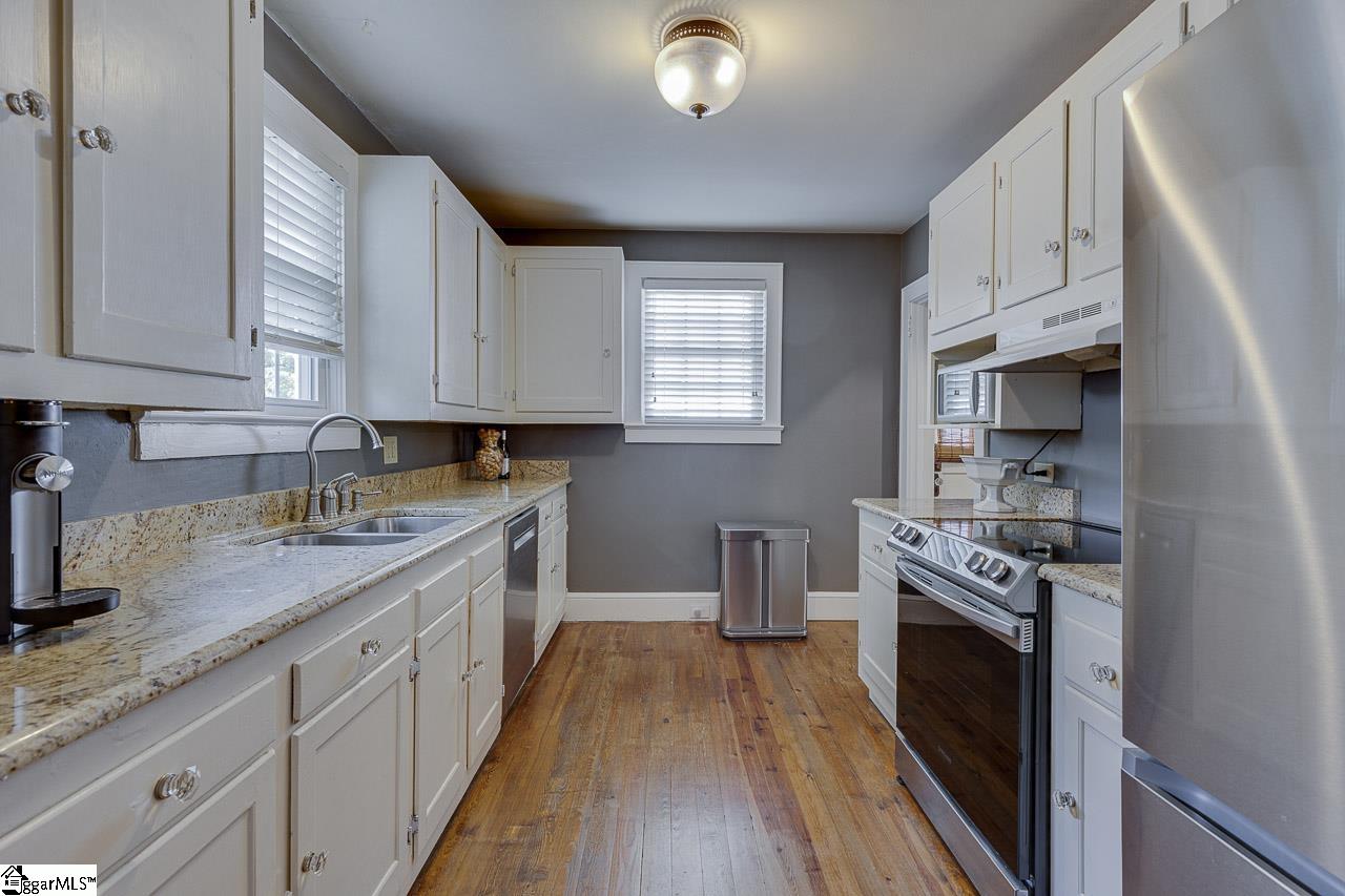 112 Paris Mountain Avenue Greenville, SC 29609