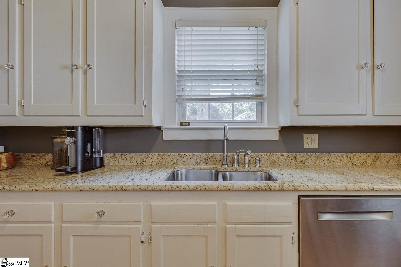 112 Paris Mountain Avenue Greenville, SC 29609