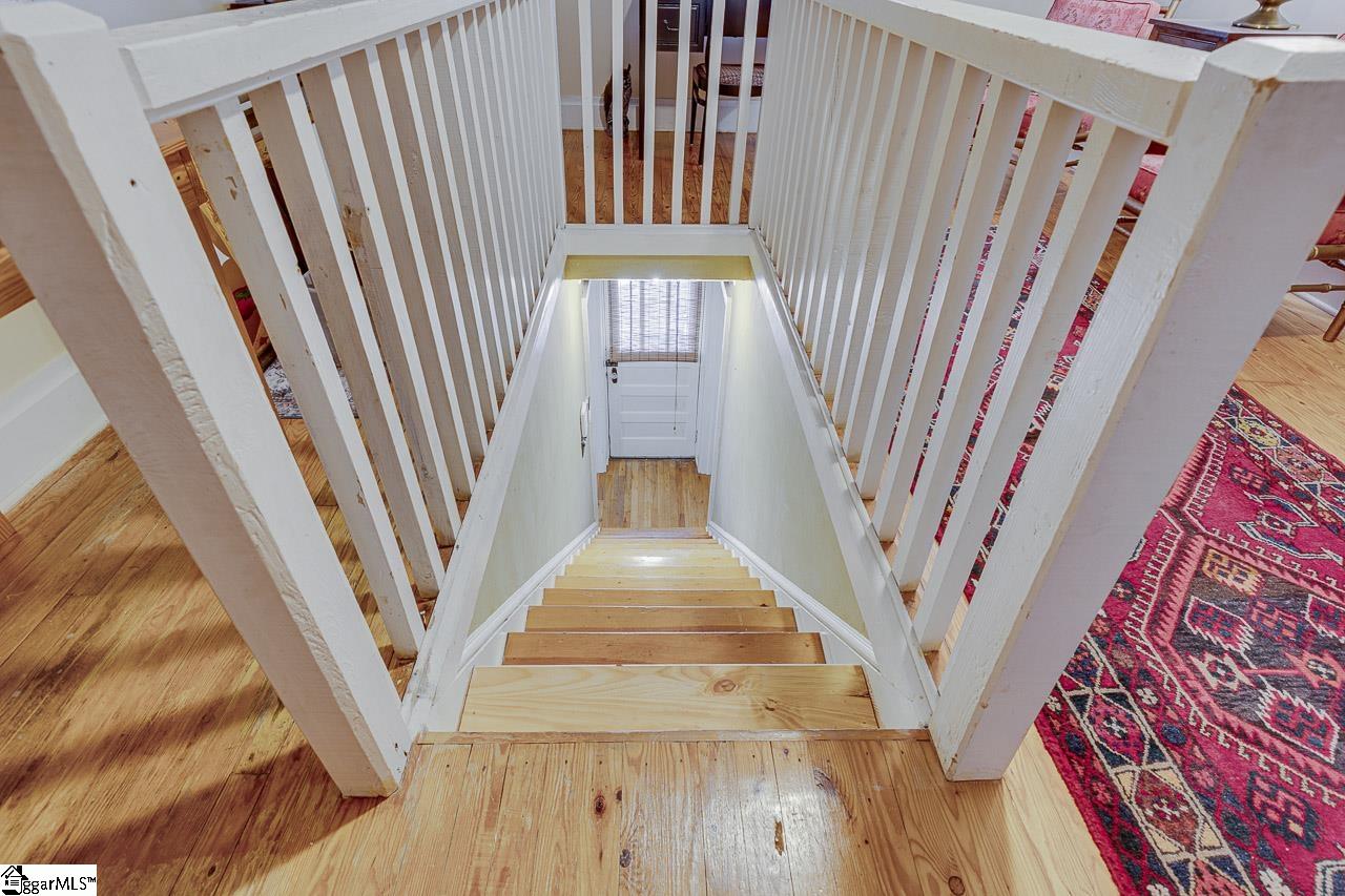 112 Paris Mountain Avenue Greenville, SC 29609