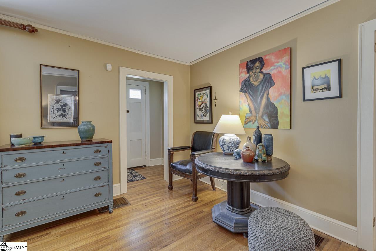112 Paris Mountain Avenue Greenville, SC 29609