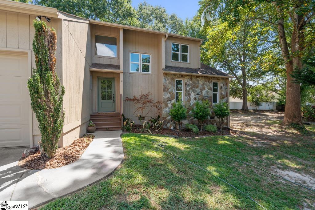 7 N Walden Pointe Taylors, SC 29687-3862