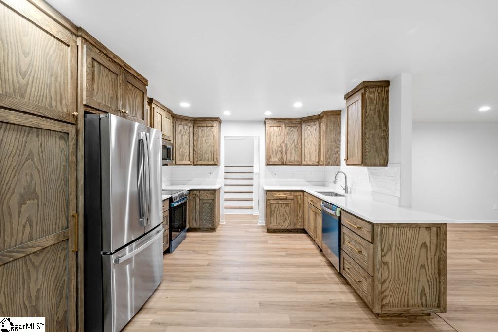 7 N Walden Pointe Taylors, SC 29687-3862