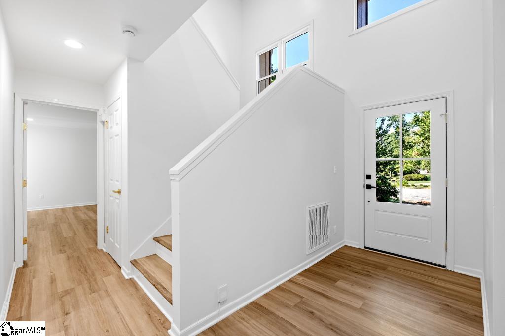 7 N Walden Pointe Taylors, SC 29687-3862