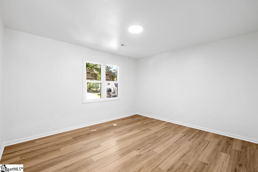 7 N Walden Pointe Taylors, SC 29687-3862