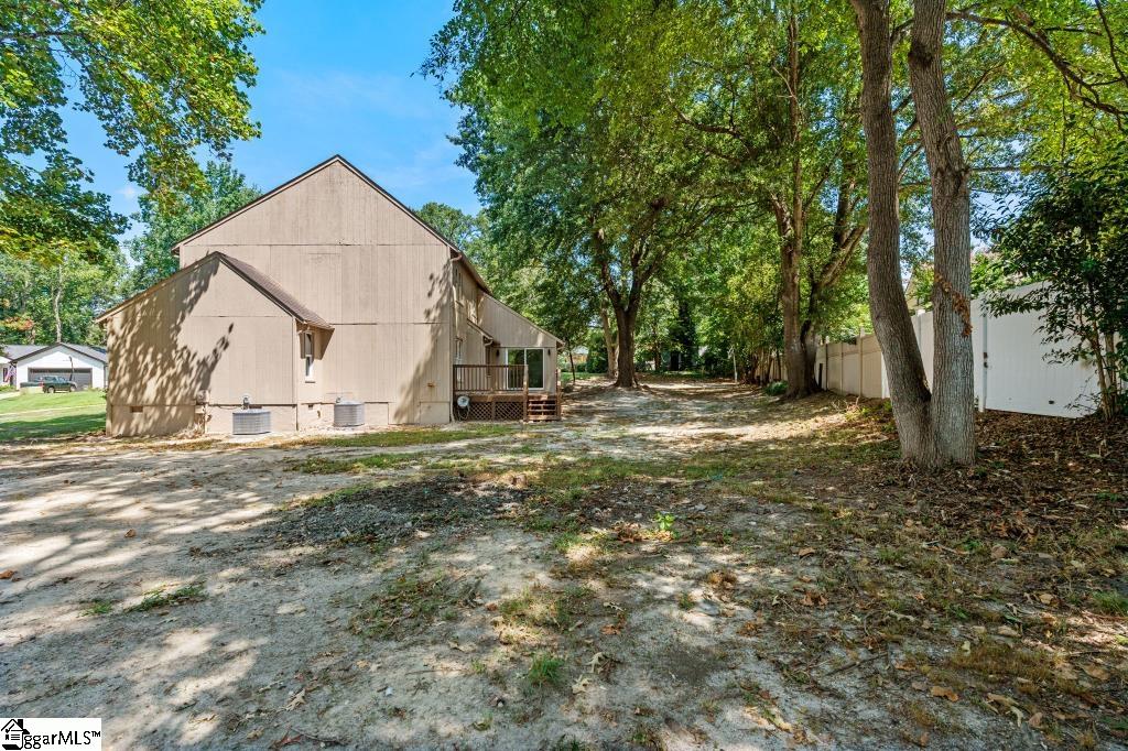 7 N Walden Pointe Taylors, SC 29687-3862