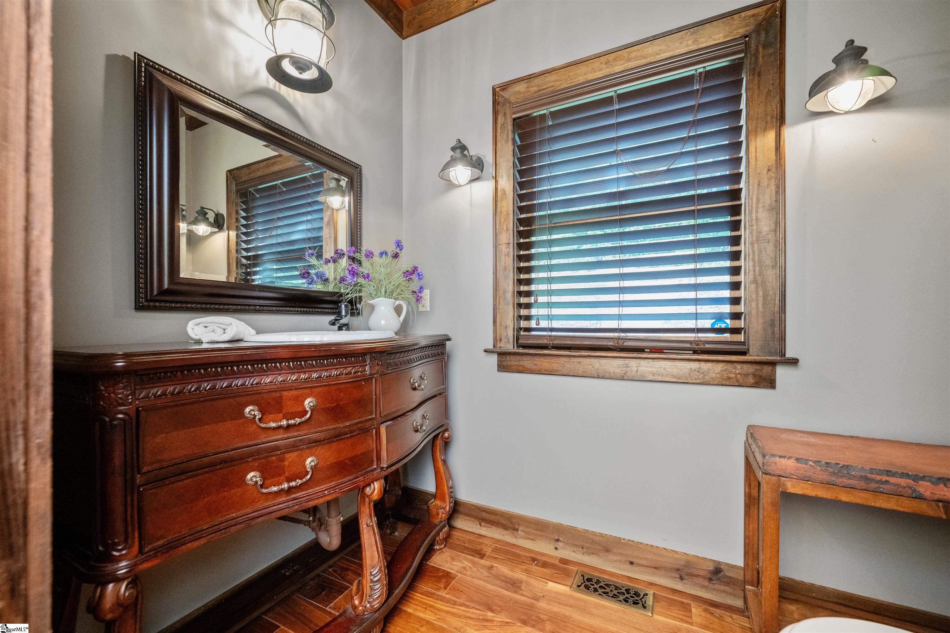 616 Connelly Road Pickens, SC 29671