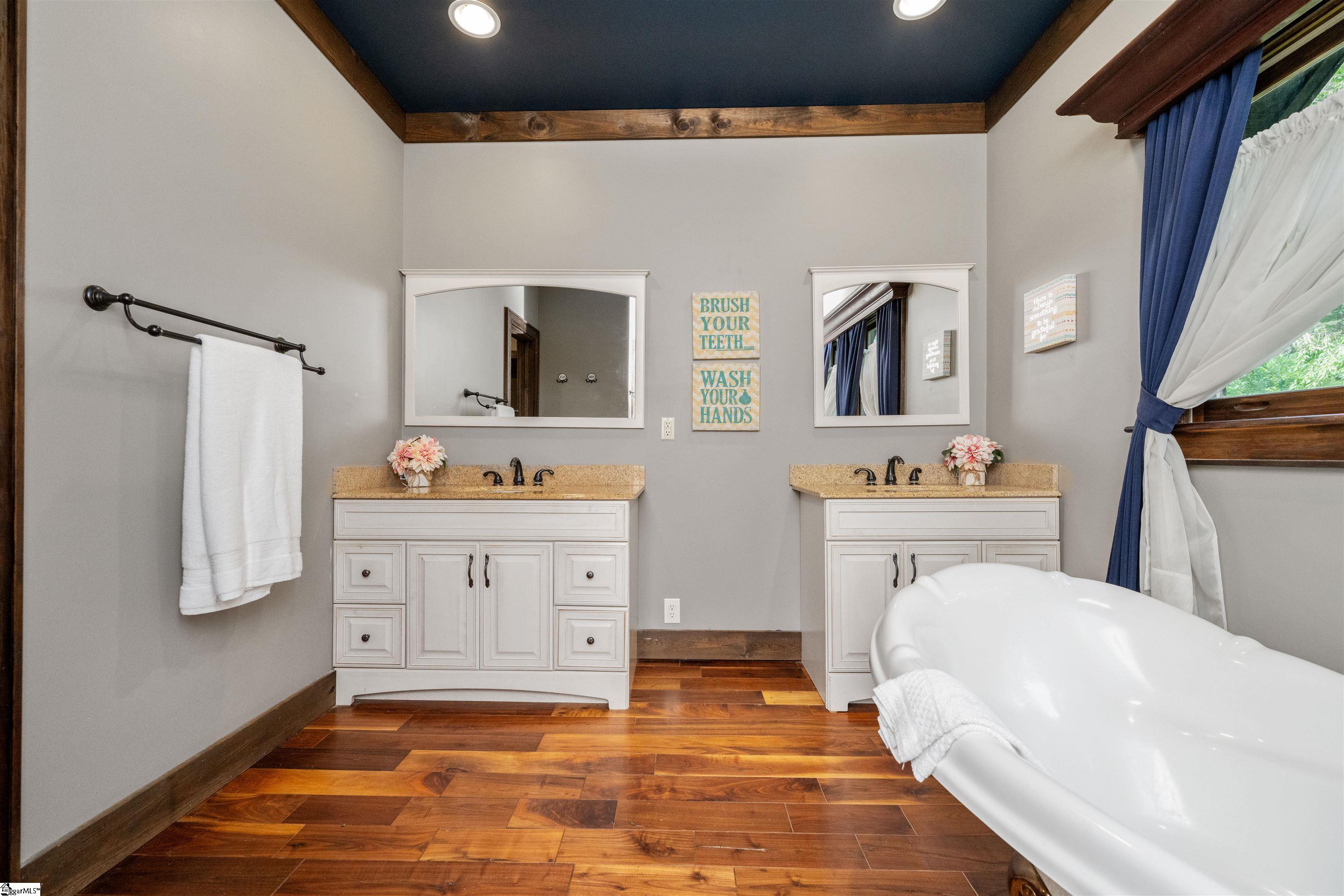 616 Connelly Road Pickens, SC 29671