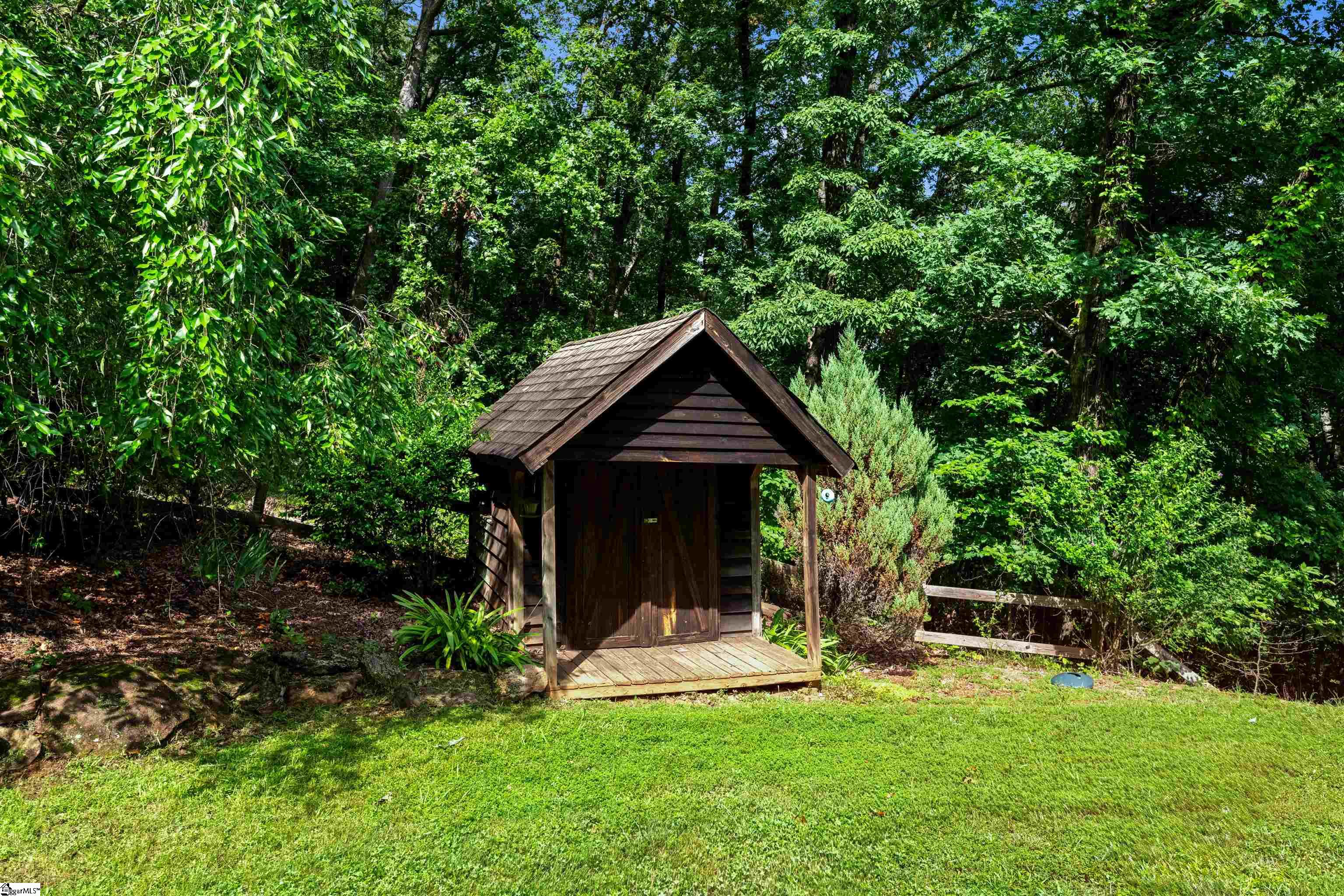 616 Connelly Road Pickens, SC 29671