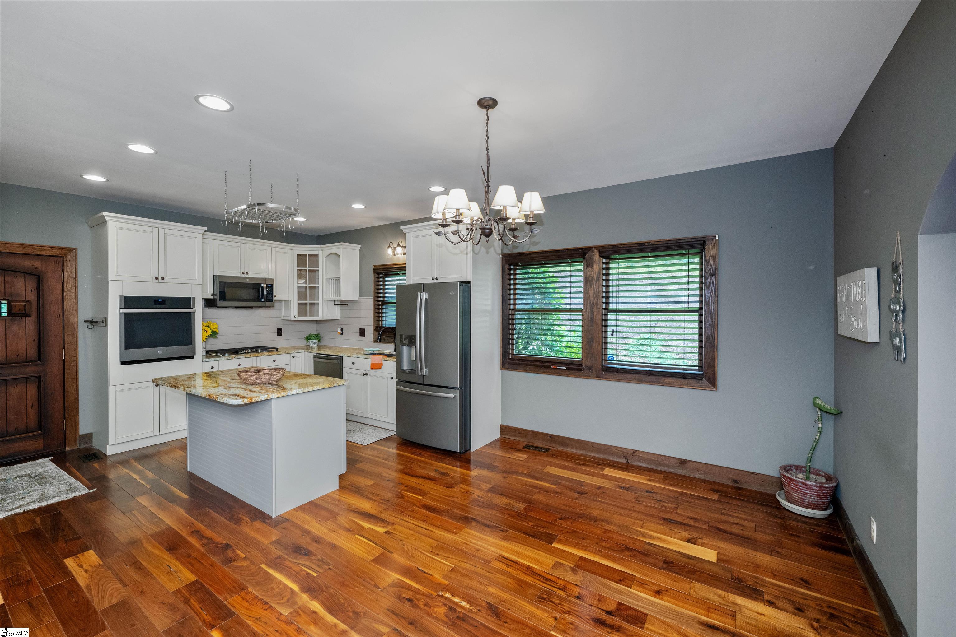 616 Connelly Road Pickens, SC 29671