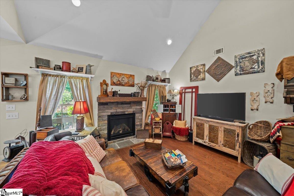 12 Moss Wood Circle Simpsonville, SC 29681