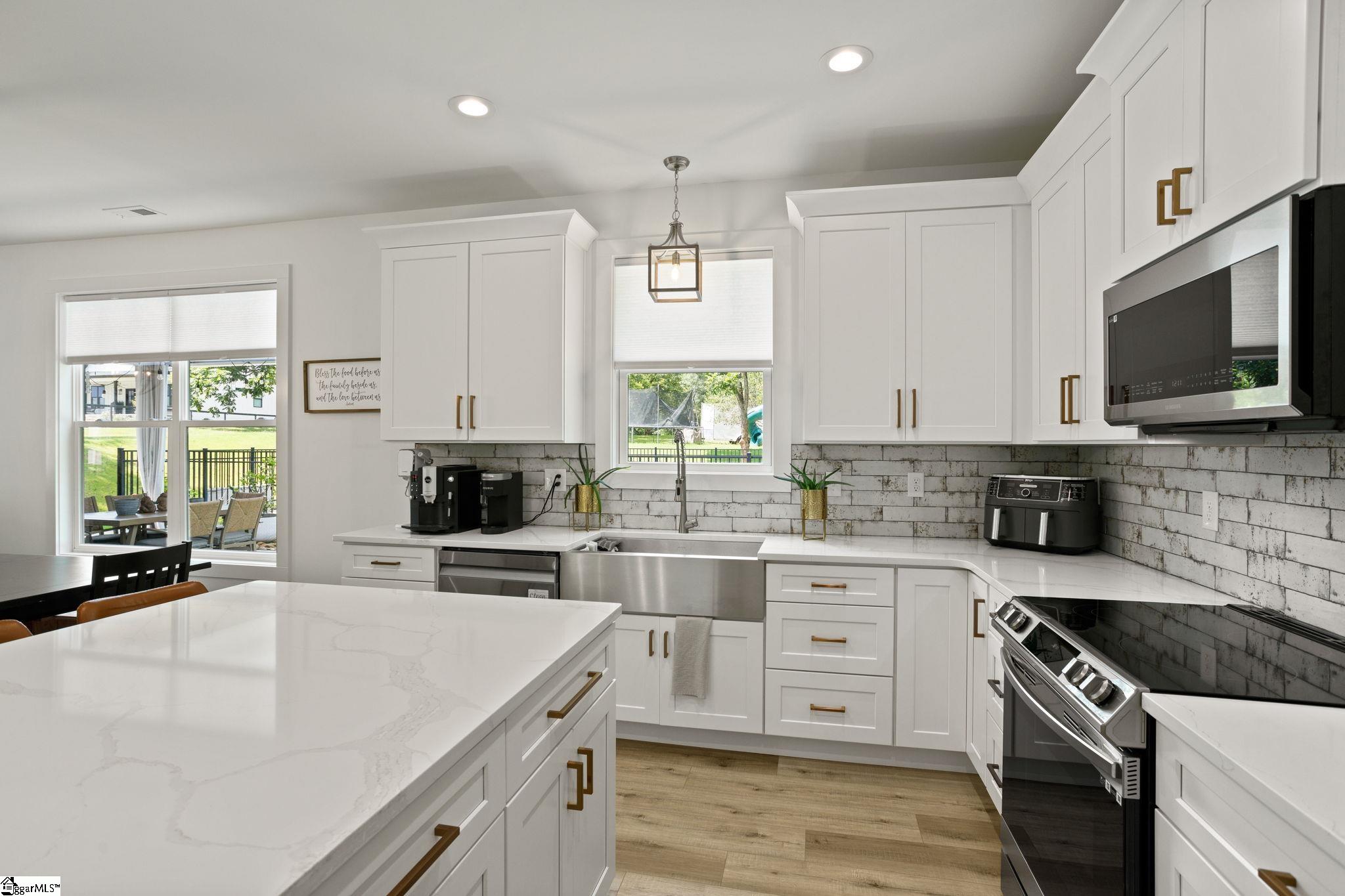 299 Nodine Road Campobello, SC 29322