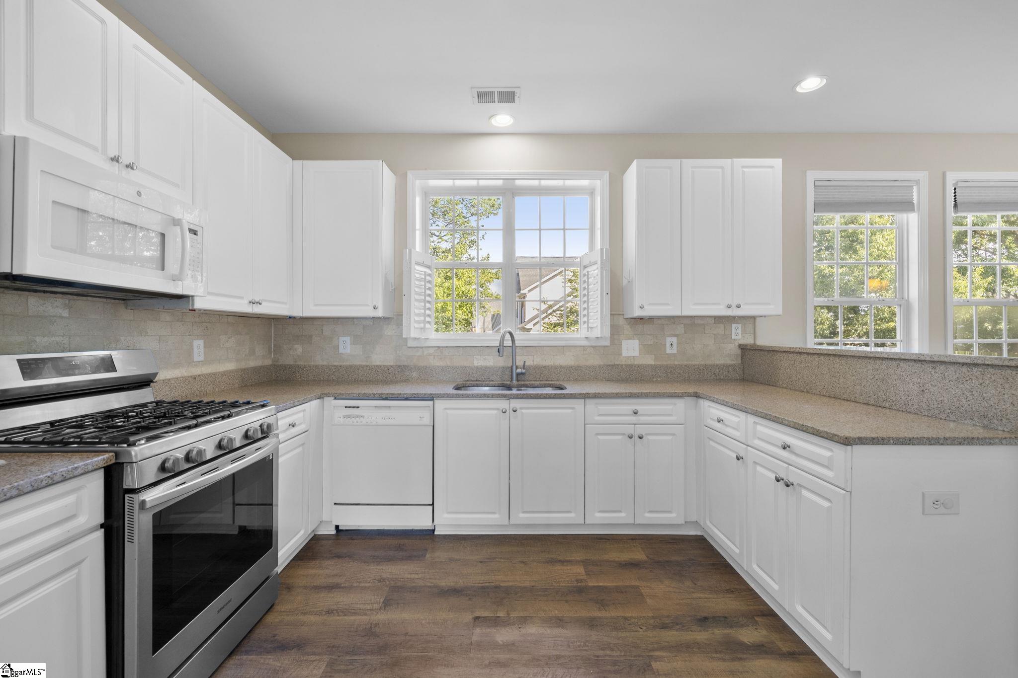 101 Woodruff Lake Way Simpsonville, SC 29681