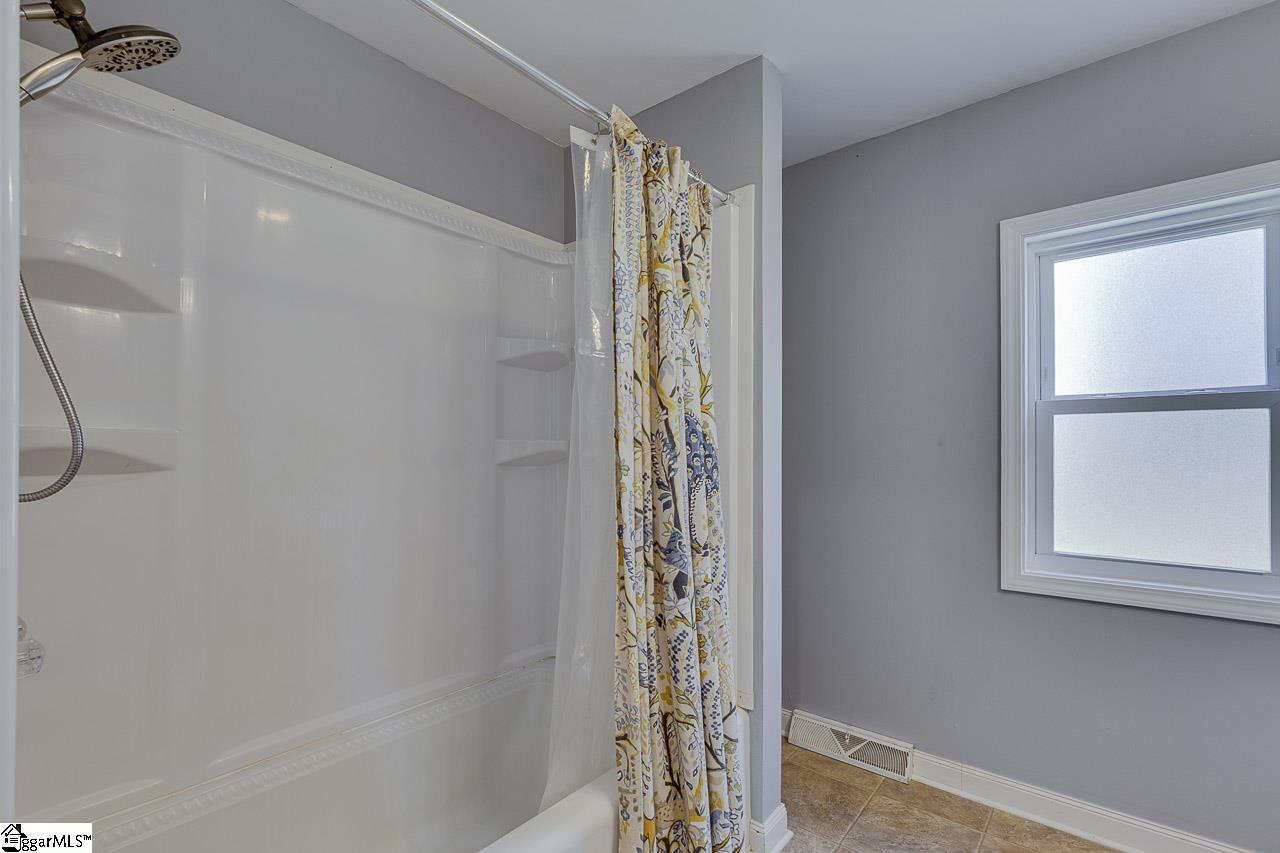 124 Hilltop Drive Travelers Rest, SC 29690