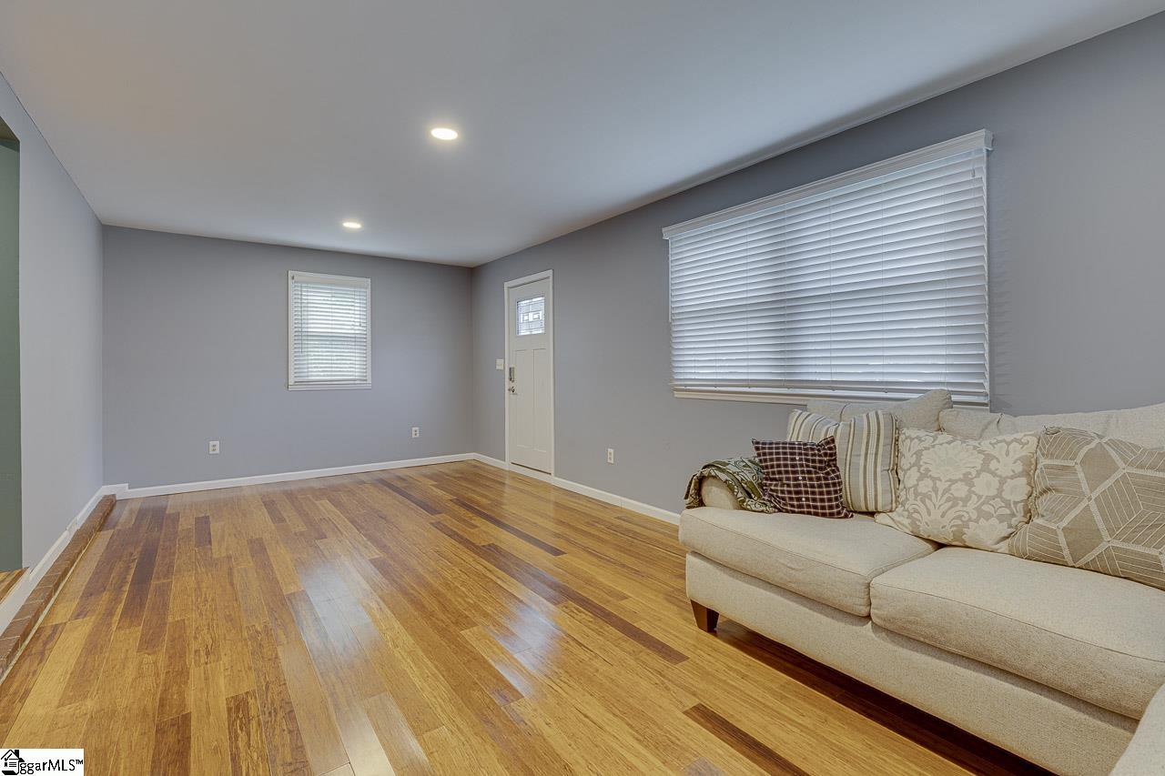 124 Hilltop Drive Travelers Rest, SC 29690