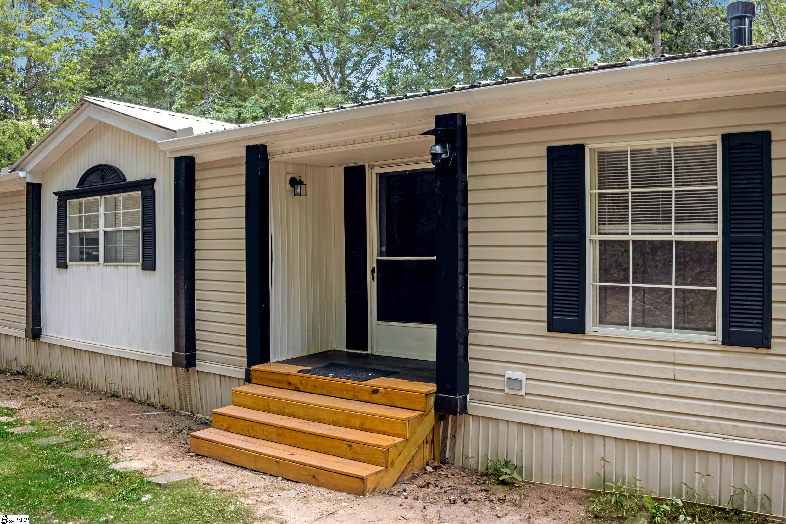 1298 Mordeci Mountain Road Gray Court, SC 29645