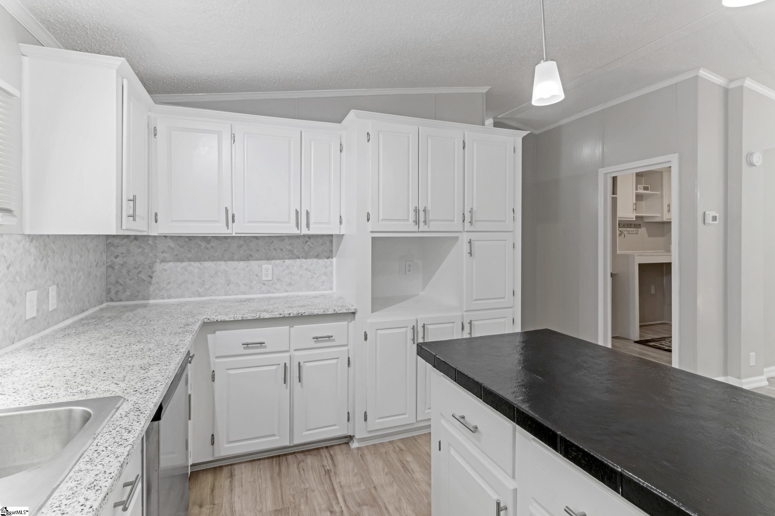 1298 Mordeci Mountain Road Gray Court, SC 29645