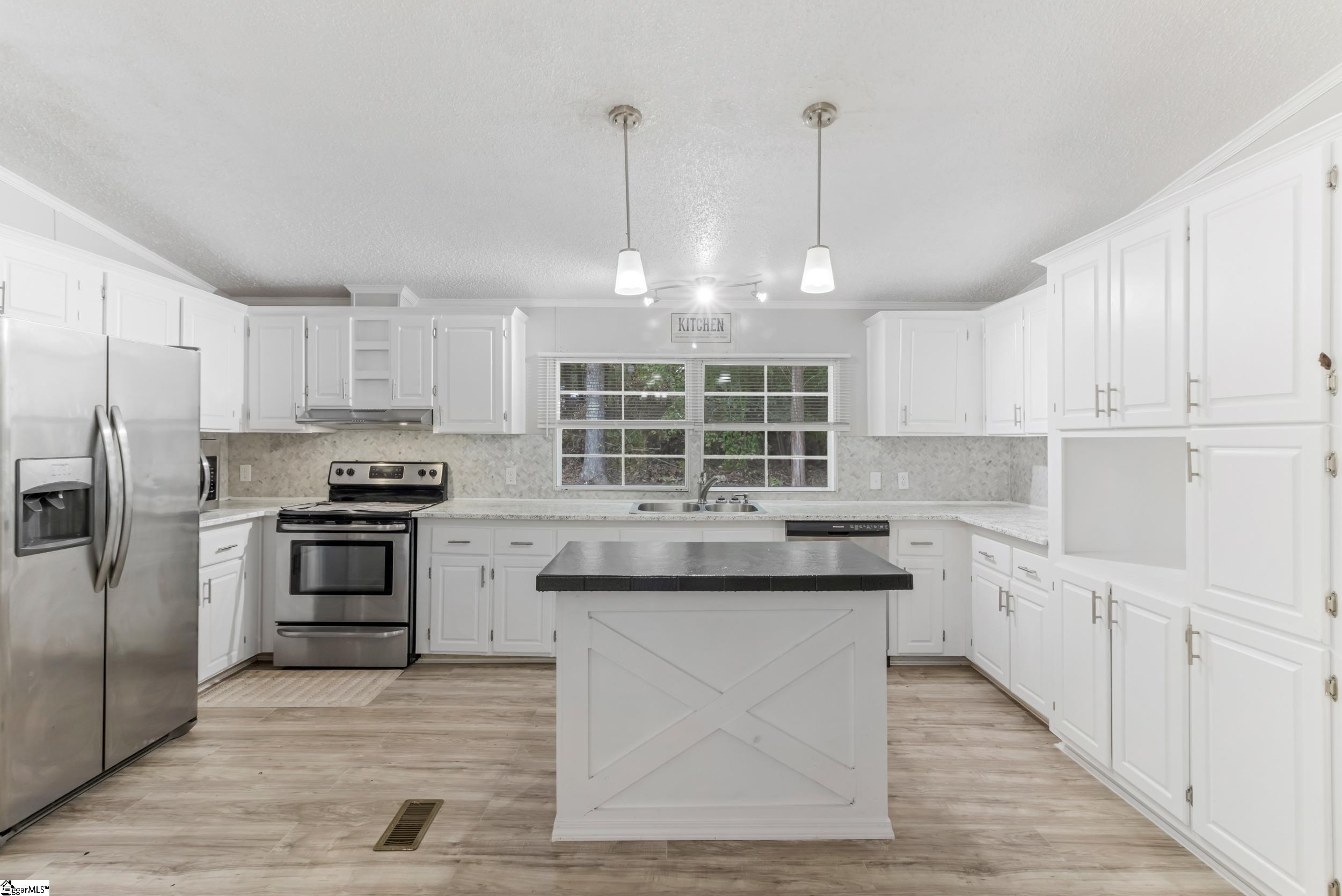 1298 Mordeci Mountain Road Gray Court, SC 29645