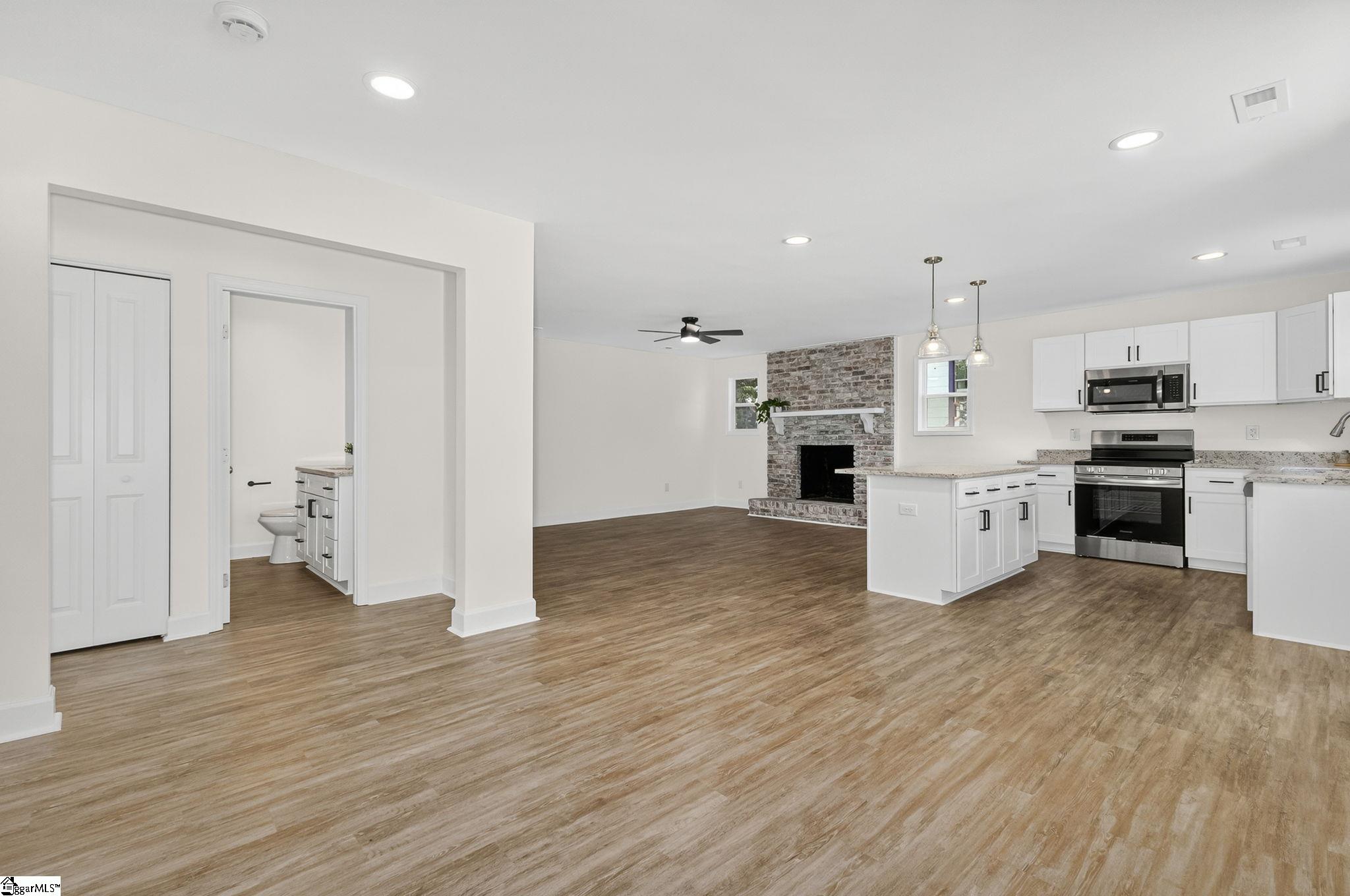 1025 N Franklin Road Greenville, SC 29617
