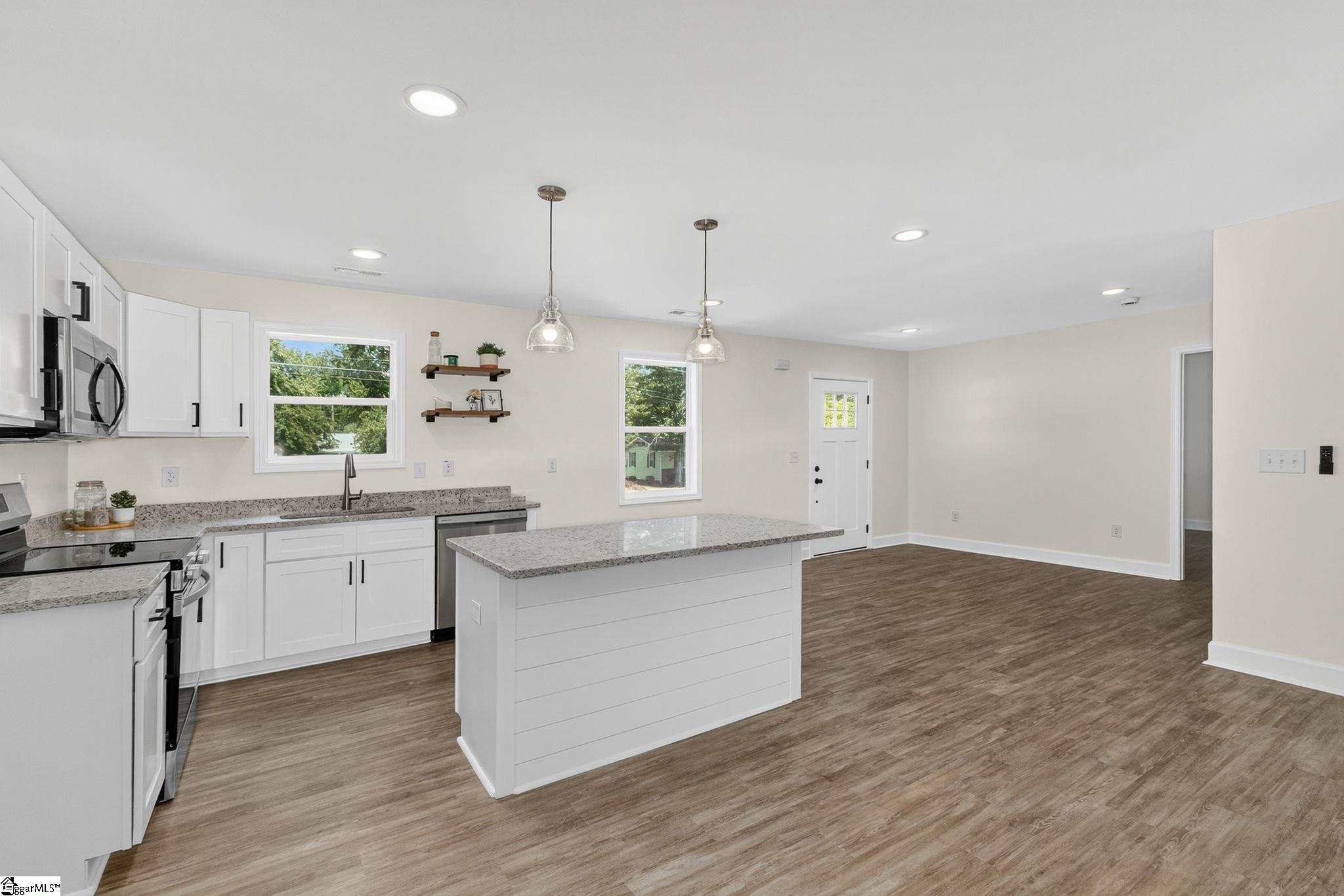 1025 N Franklin Road Greenville, SC 29617