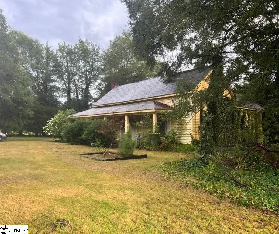 1655 Old Switzer Road Moore, SC 29369