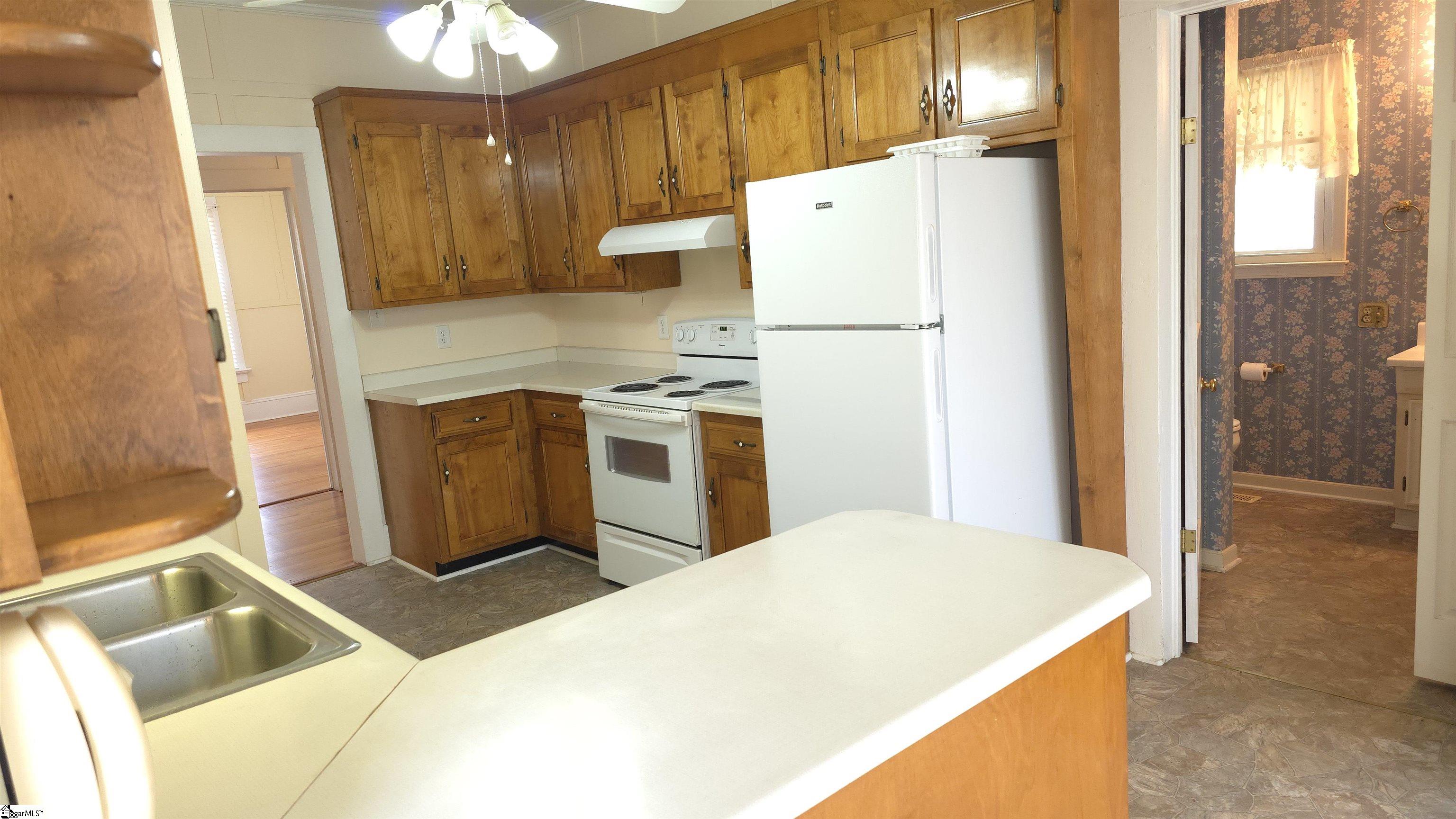 102 Wardlaw Street Abbeville, SC 29620