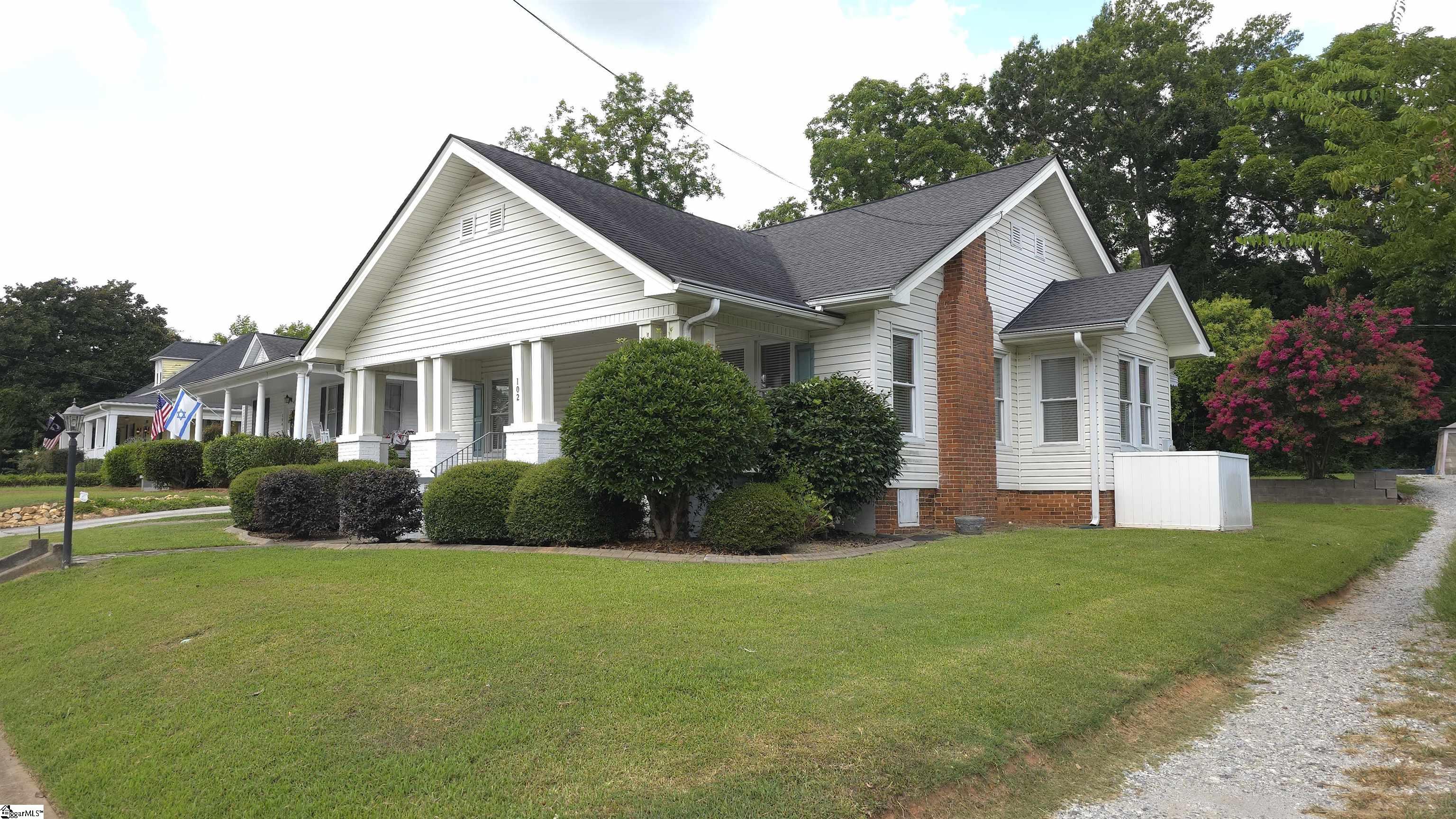 102 Wardlaw Street Abbeville, SC 29620