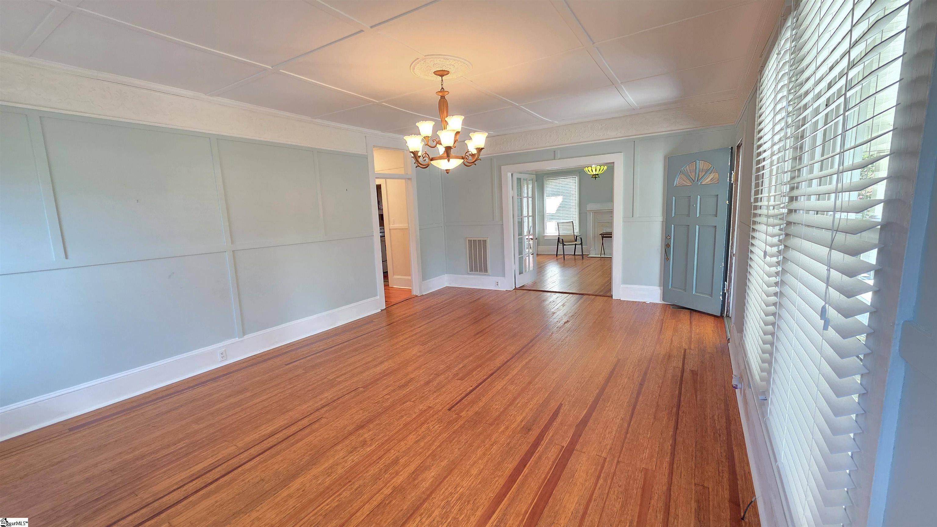 102 Wardlaw Street Abbeville, SC 29620