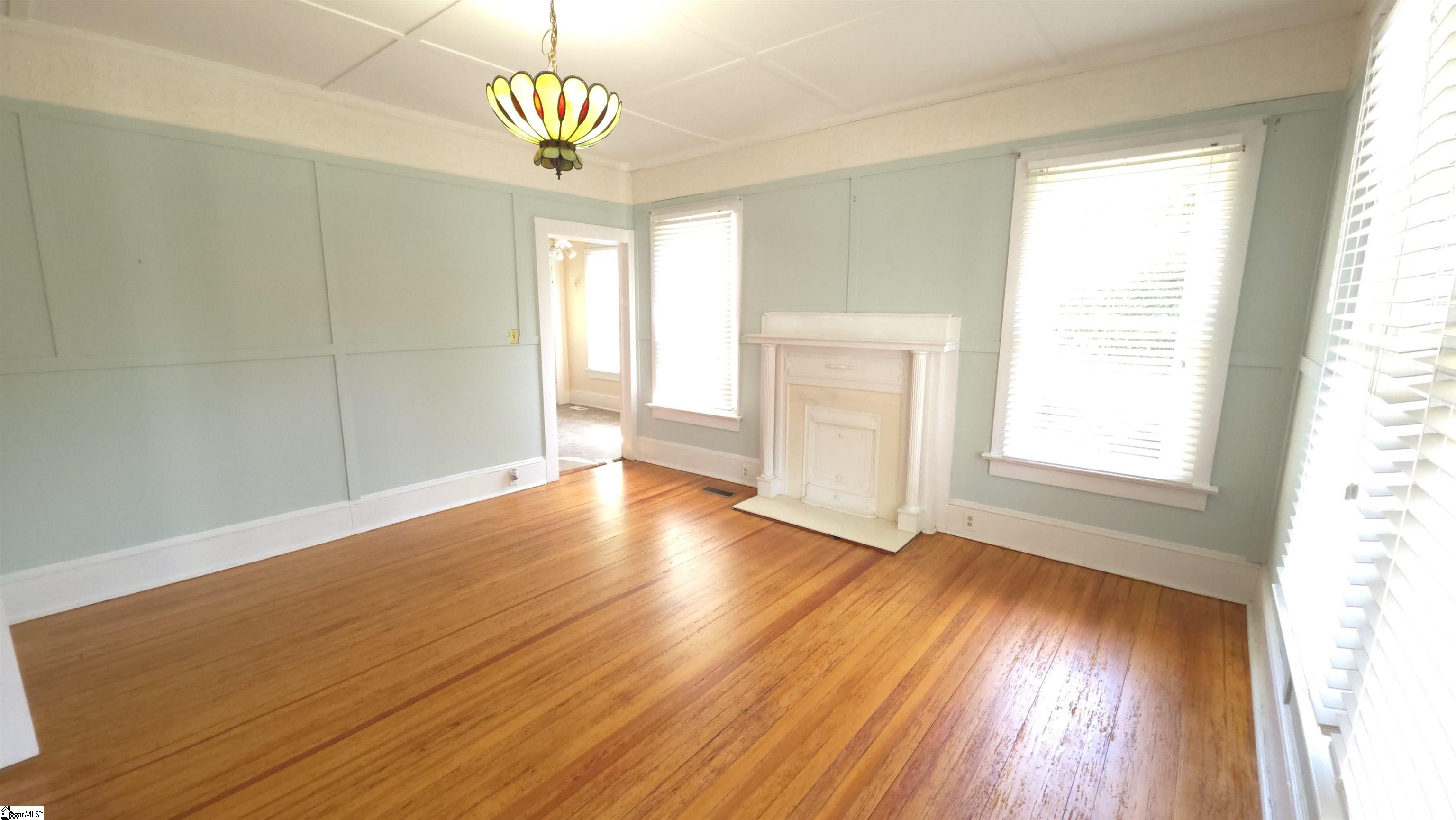 102 Wardlaw Street Abbeville, SC 29620