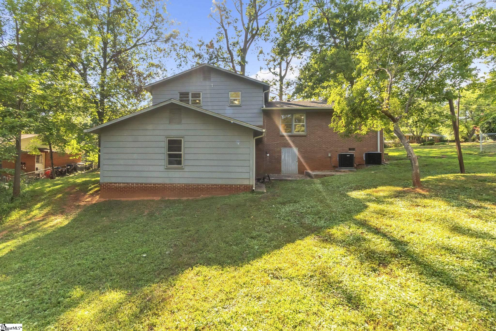 149 Russell Street Spartanburg, SC 29307