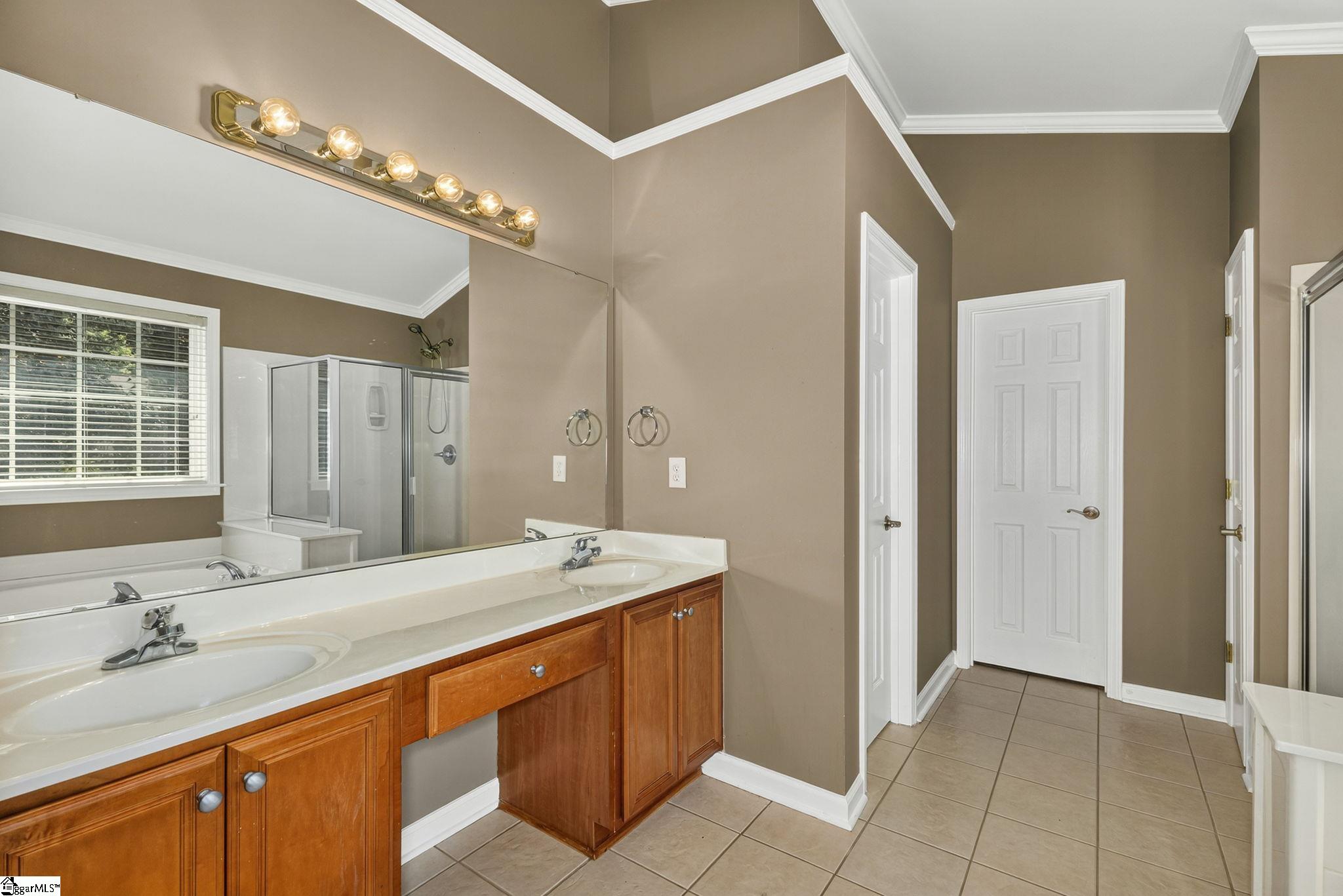 313 Stayman Court Simpsonville, SC 29681
