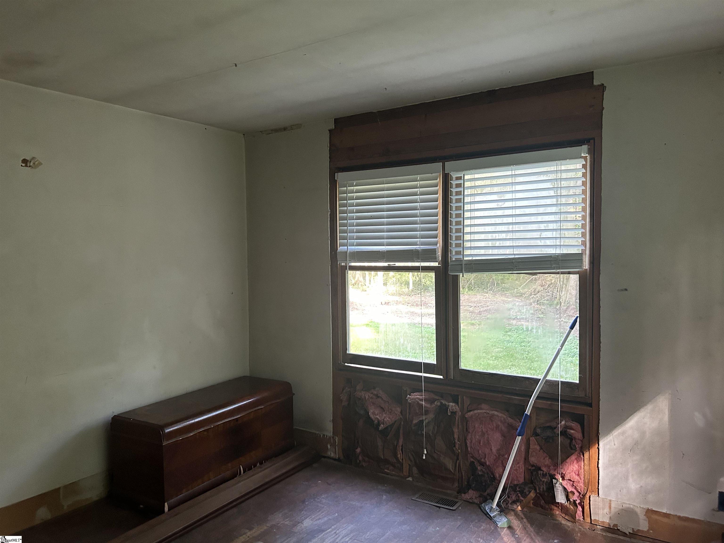 3153 Georgia Road Gray Court, SC 29645