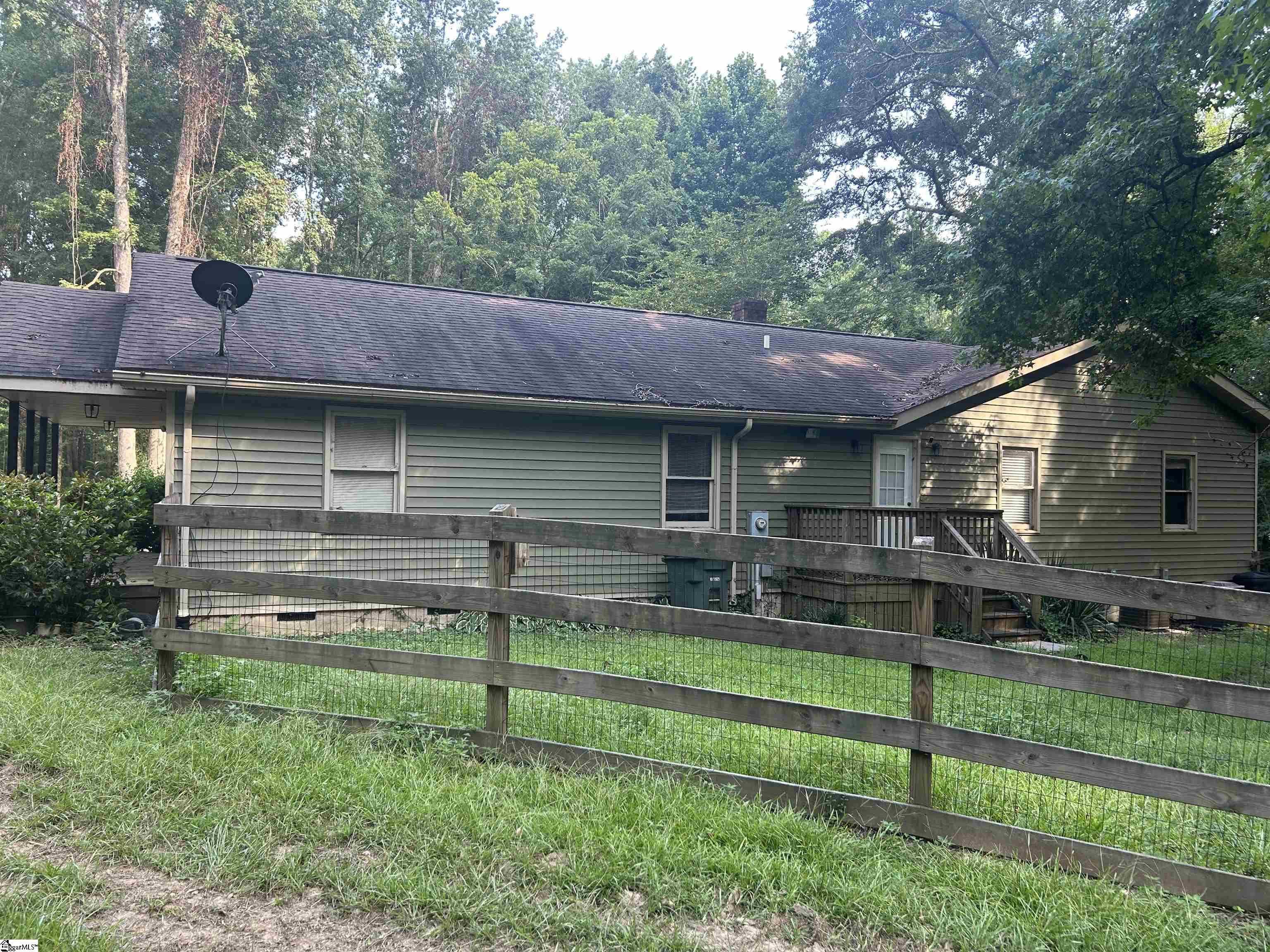 3153 Georgia Road Gray Court, SC 29645
