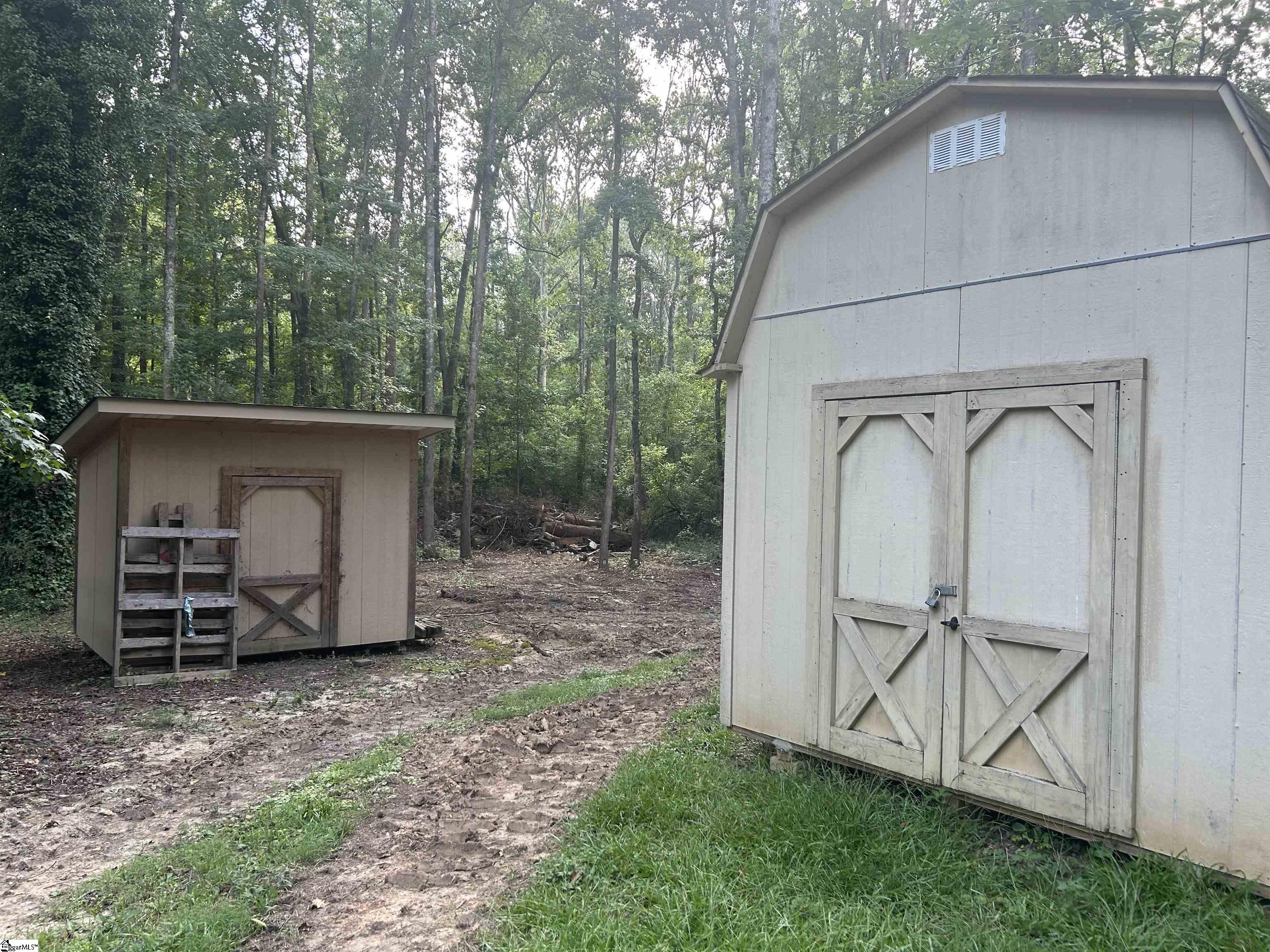 3153 Georgia Road Gray Court, SC 29645