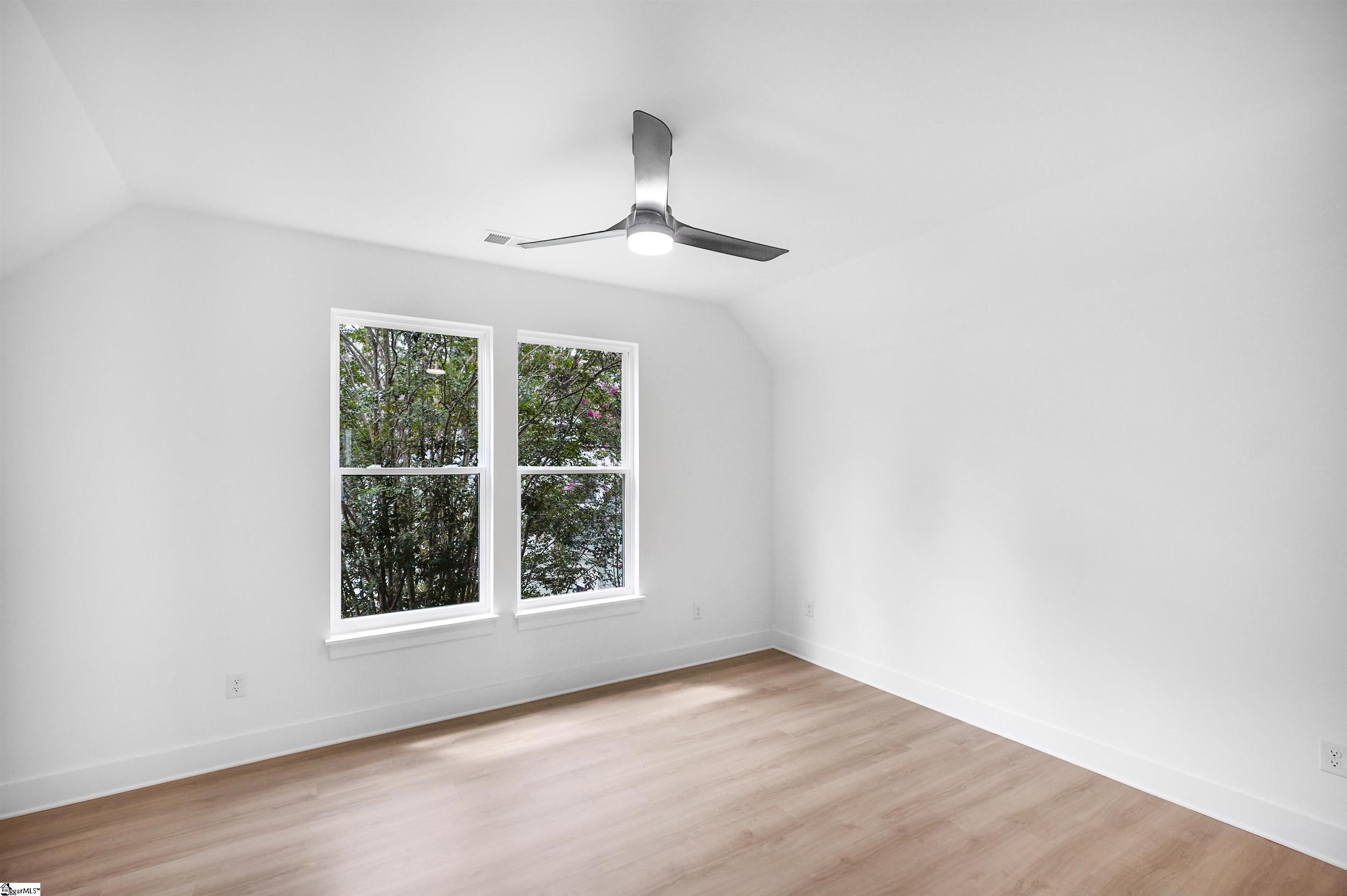 19 Beck Avenue Greenville, SC 29605