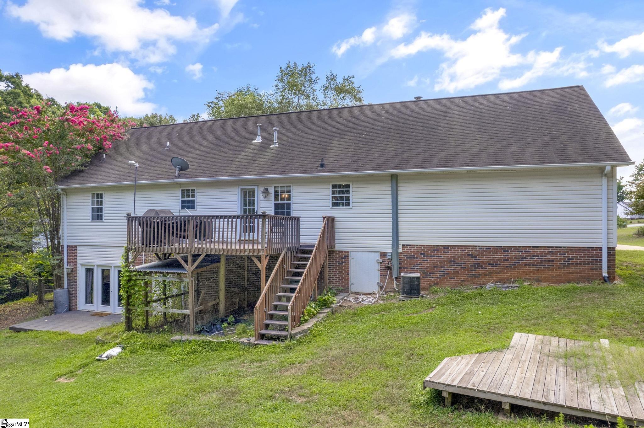 123 Crompton Drive Pelzer, SC 29669