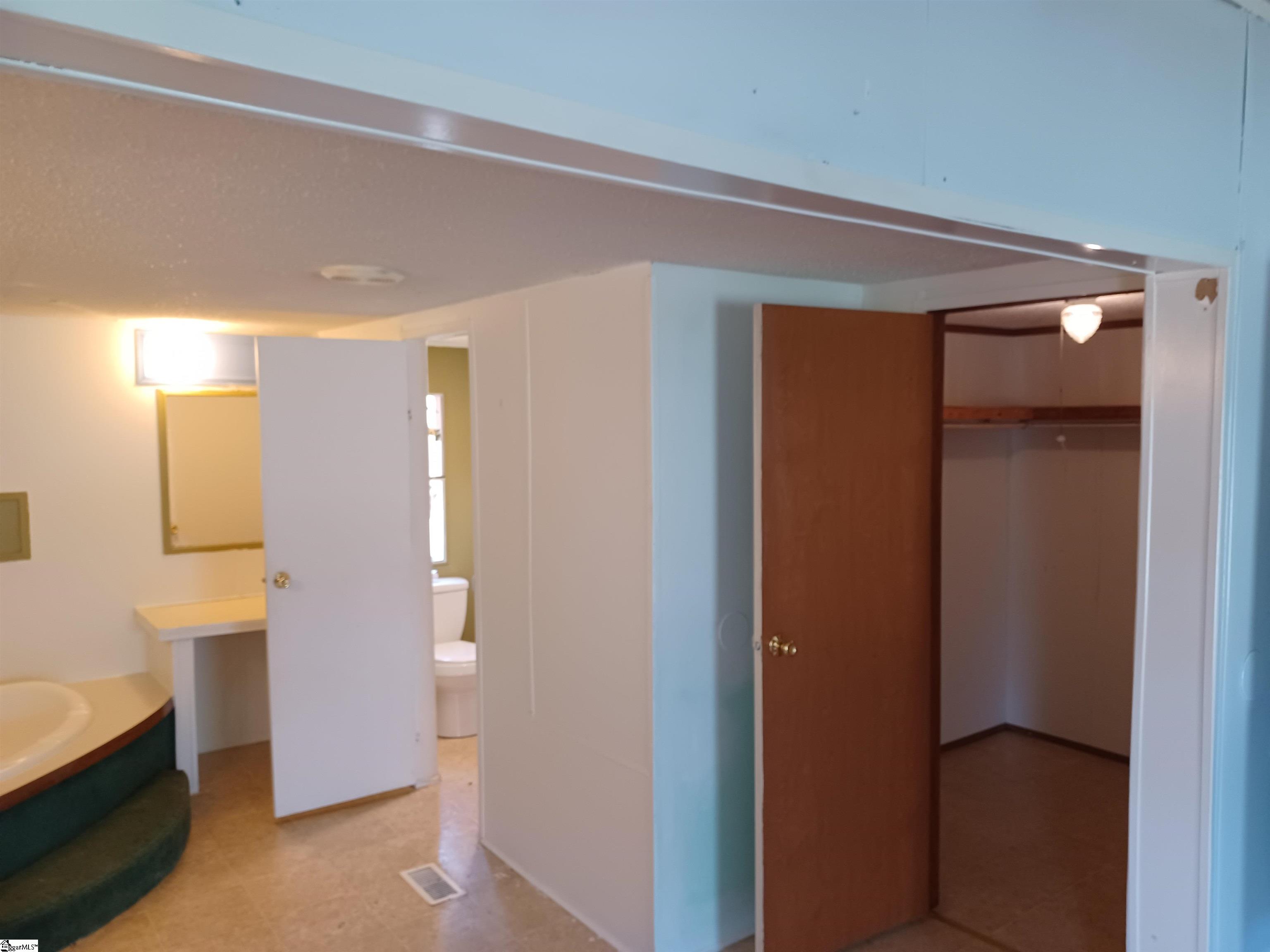 102 Sagewood Court Fountain Inn, SC 29644-5246